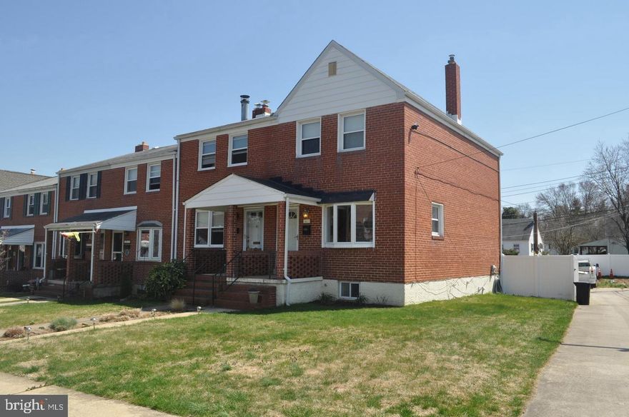 Gleaming end of group 3 bed & 2 full bath townhouse with a fully fence backyard & hardwood floors throughout. The property features a renovated kitchen with SS appliances & granite counters, 2 full bathrooms both of which are recently renovated, central air conditioning and a fully finished basement. No pets  non-smokers only **** First month's rent only $1,250 if property is leased with move in date by December 1st***