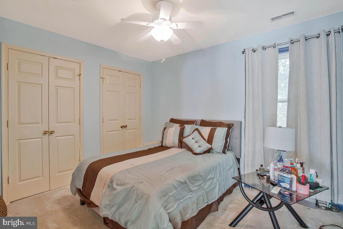 NORTHRIDGE - Residential