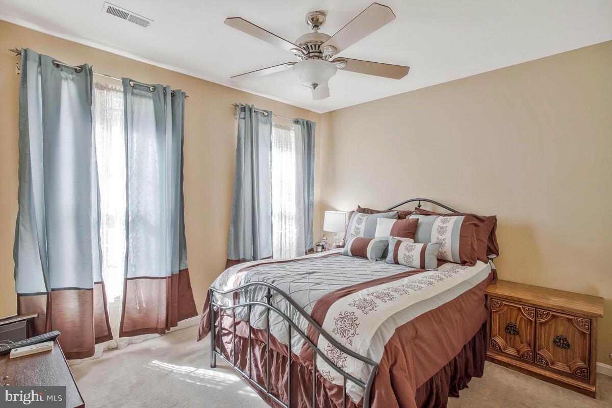 NORTHRIDGE - Residential