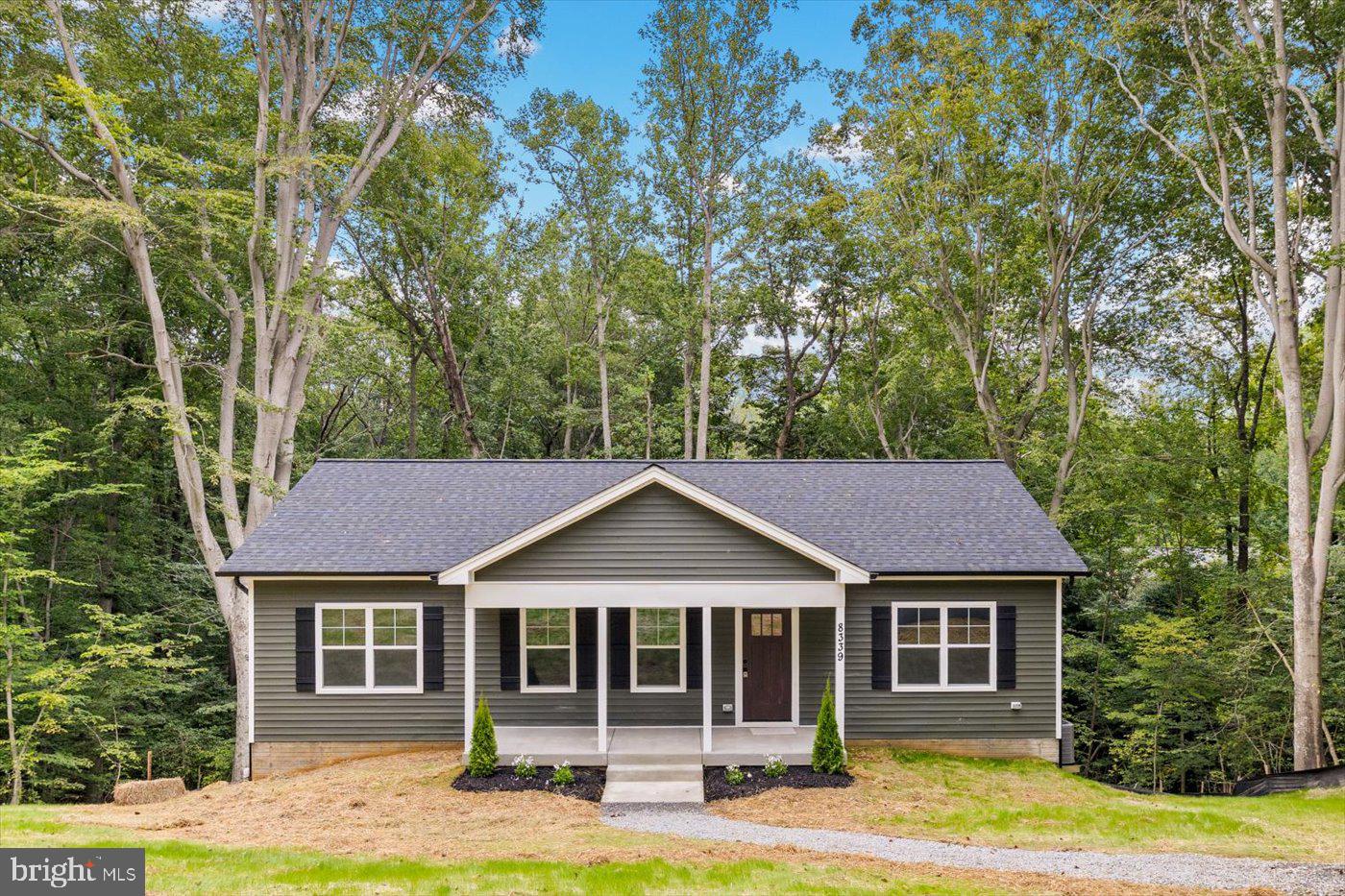 PRESIDENTIAL LAKES - Residential