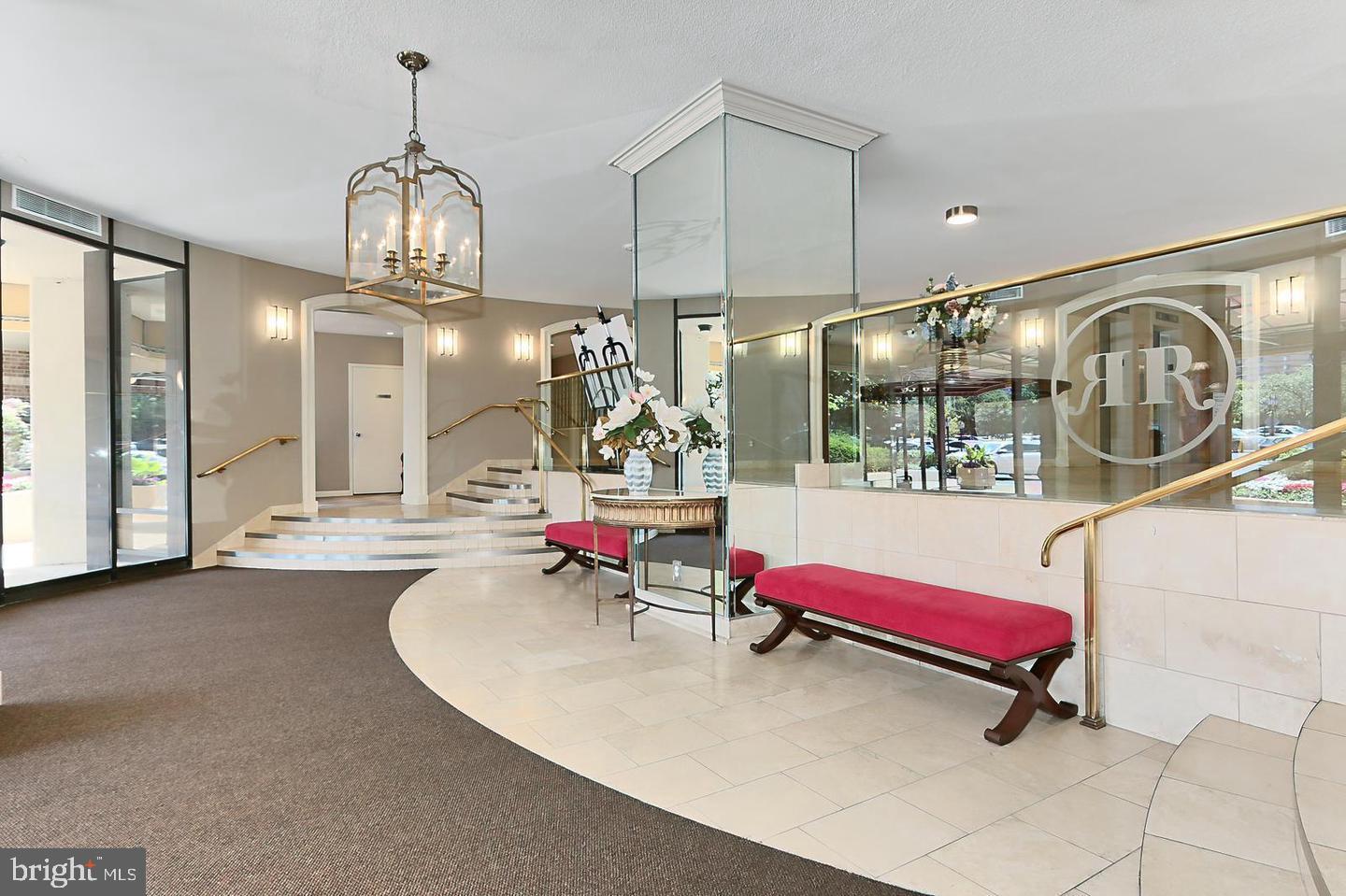 ROTONDA - Residential