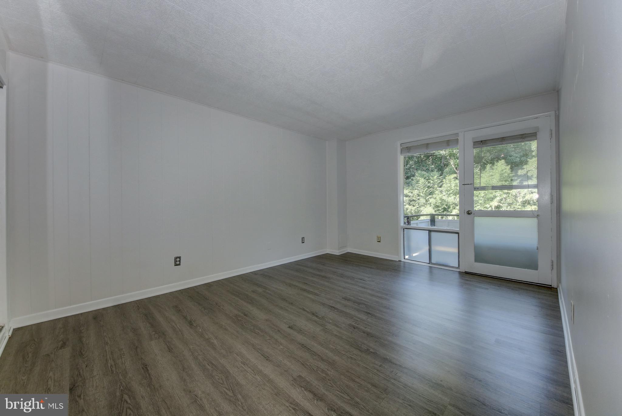 SPRING LAKE GARDEN CONDOMINIUM - Residential