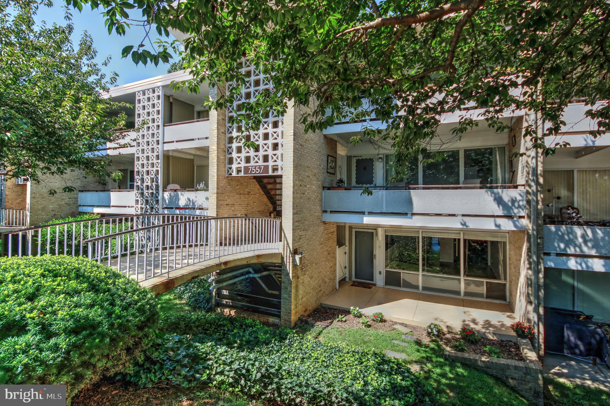 SPRING LAKE GARDEN CONDOMINIUM - Residential