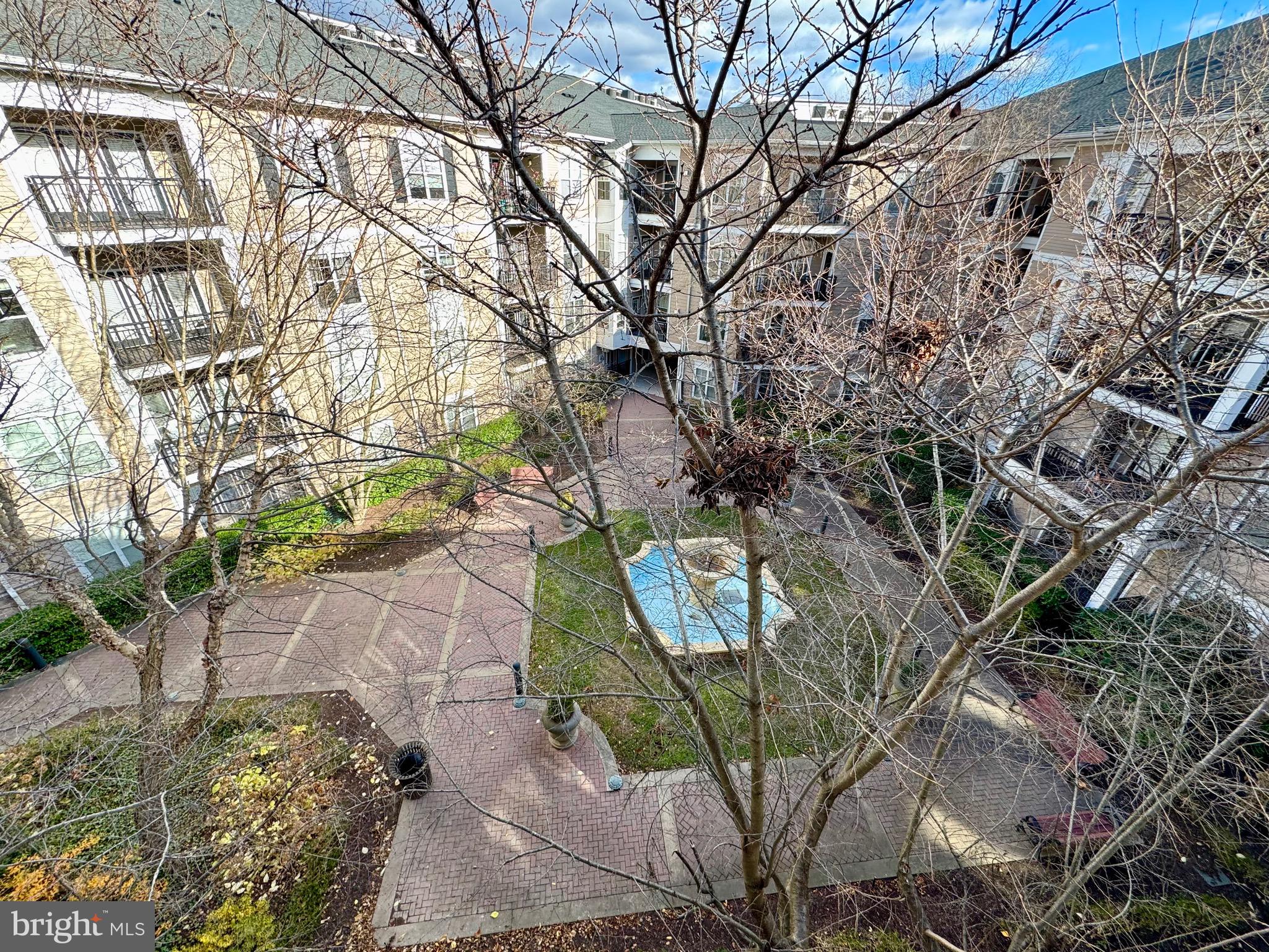 501 HUNGERFORD DRIVE 436