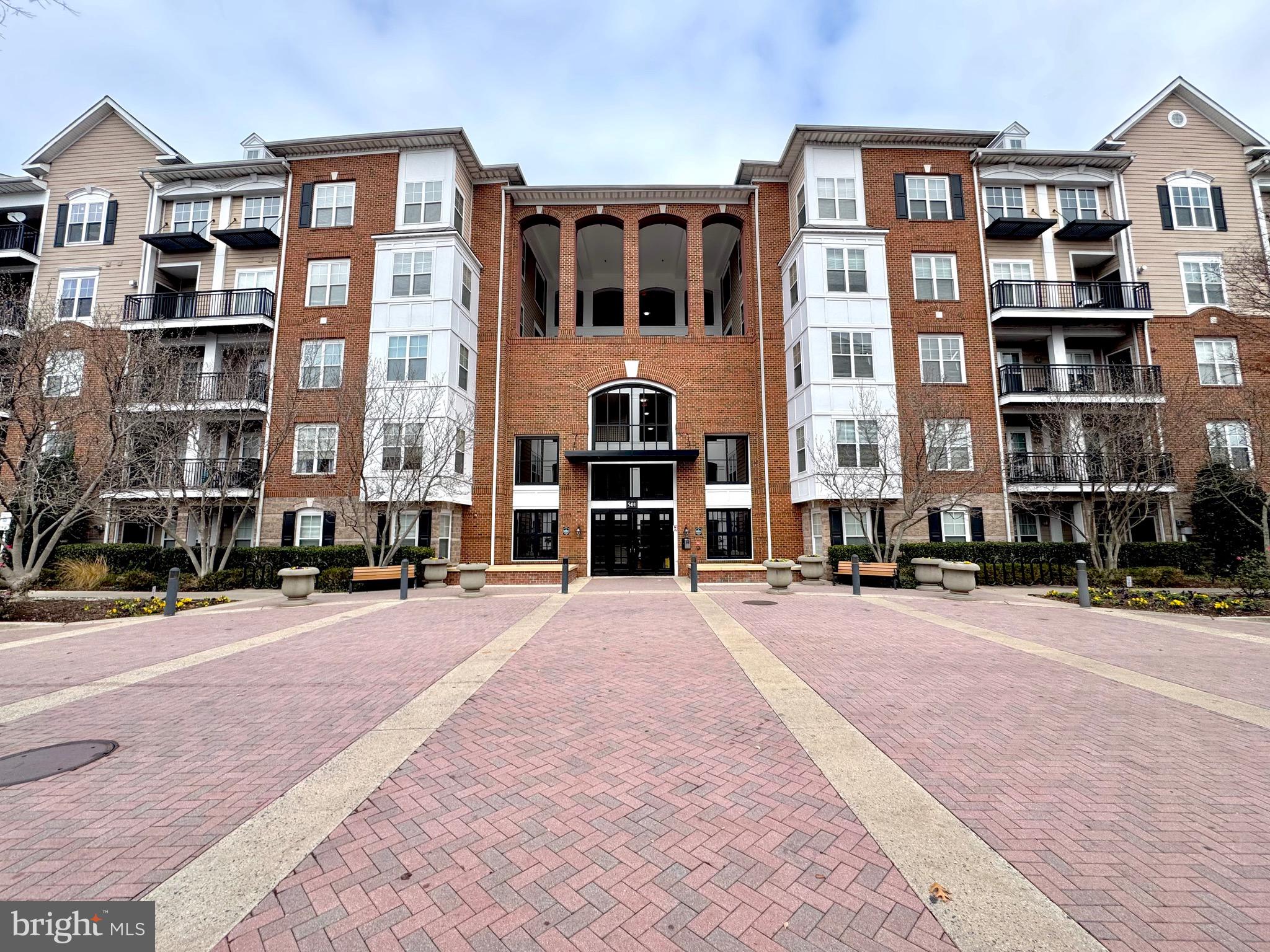 501 HUNGERFORD DRIVE 436