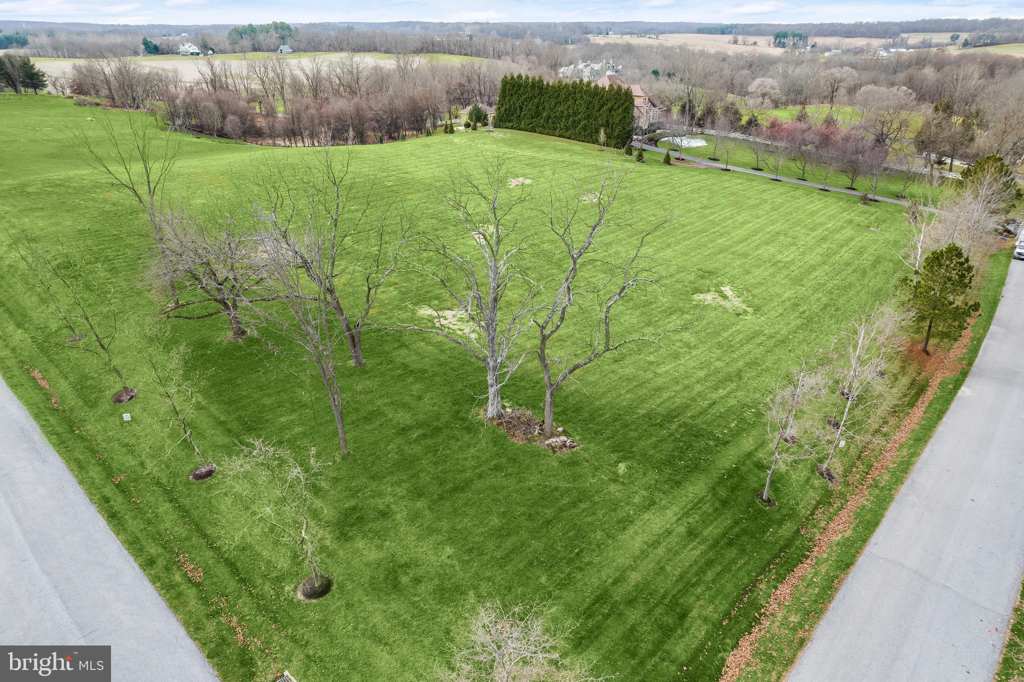 CATTAIL CREEK COUNTRY CLUB - Land