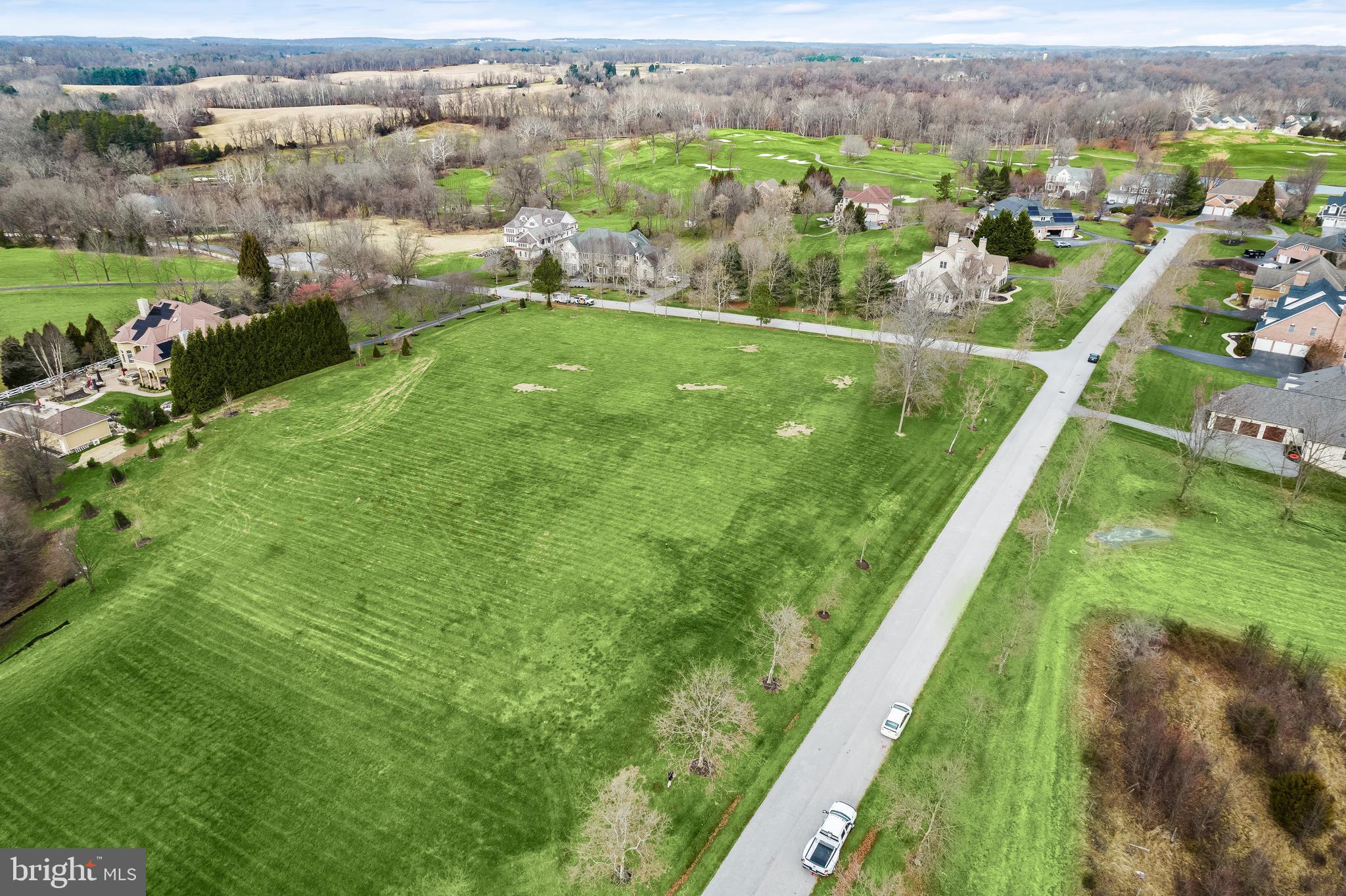 CATTAIL CREEK COUNTRY CLUB - Land