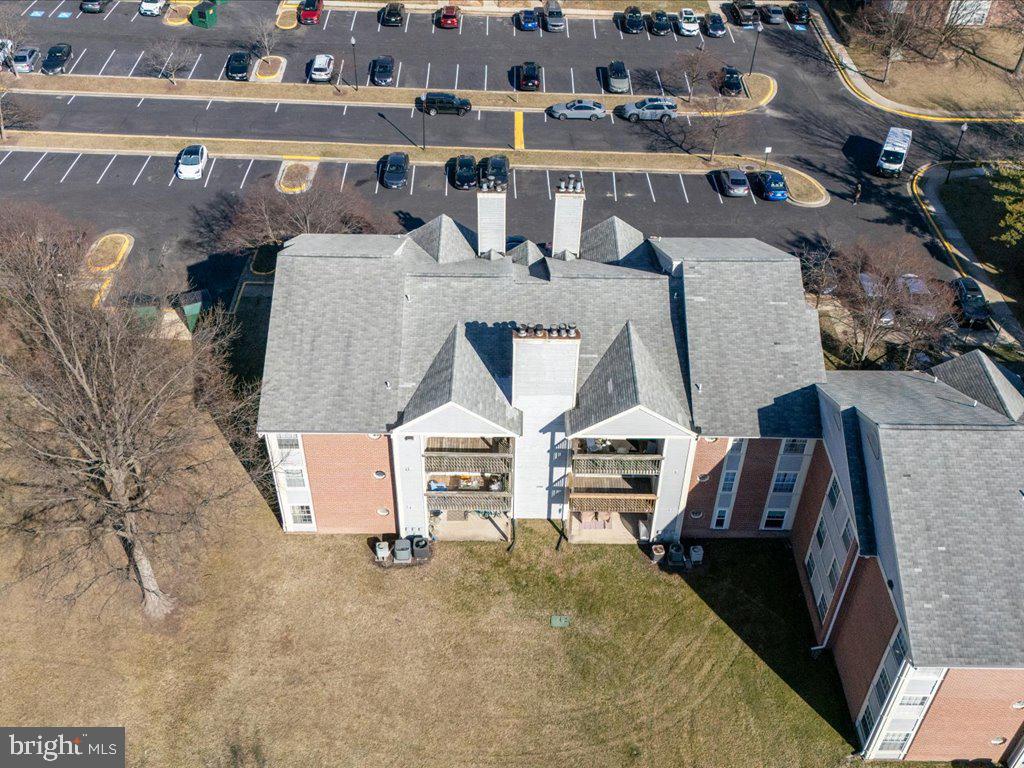 CROMWELL FOUNTAIN - Residential