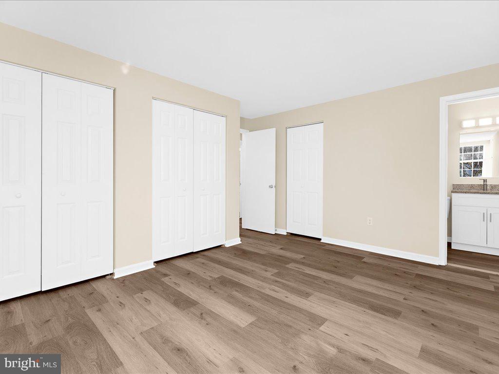 CROMWELL FOUNTAIN - Residential