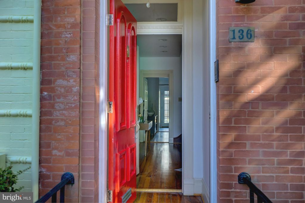 Photo of 136 E Street SE, WASHINGTON, DC 20003 (MLS # DCDC2221386)