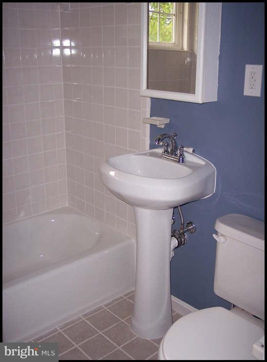 VIRGINIA HILLS - Residential Lease