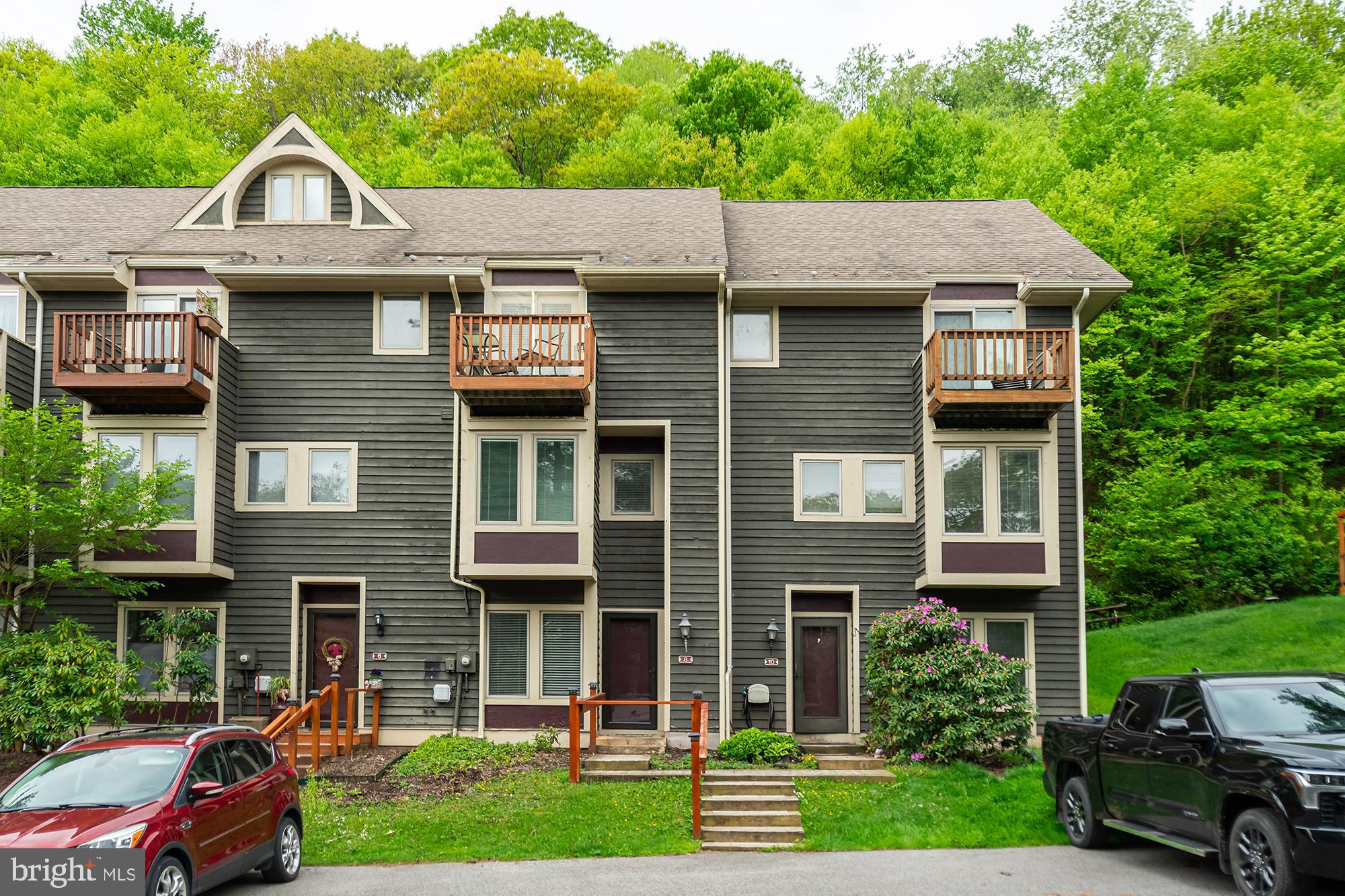 Remodeled three bedroom, three bath Villages of Wisp townhome. Features include granite countertops, laminate flooring, rear deck, upper balcony and a great fireplace to enjoy on winter evenings. You are just steps from the slopes, and a short drive to a beautiful and spacious lake access area on the shores of Deep Creek where you can enjoy fishing, swimming, kayaking, or make your own picnic and take in the beauty of DCL. The northern location is hard to beat, as you are within minutes of grocery stores, restaurants, activities and the whitewater course. Call today, this property won't last long!
