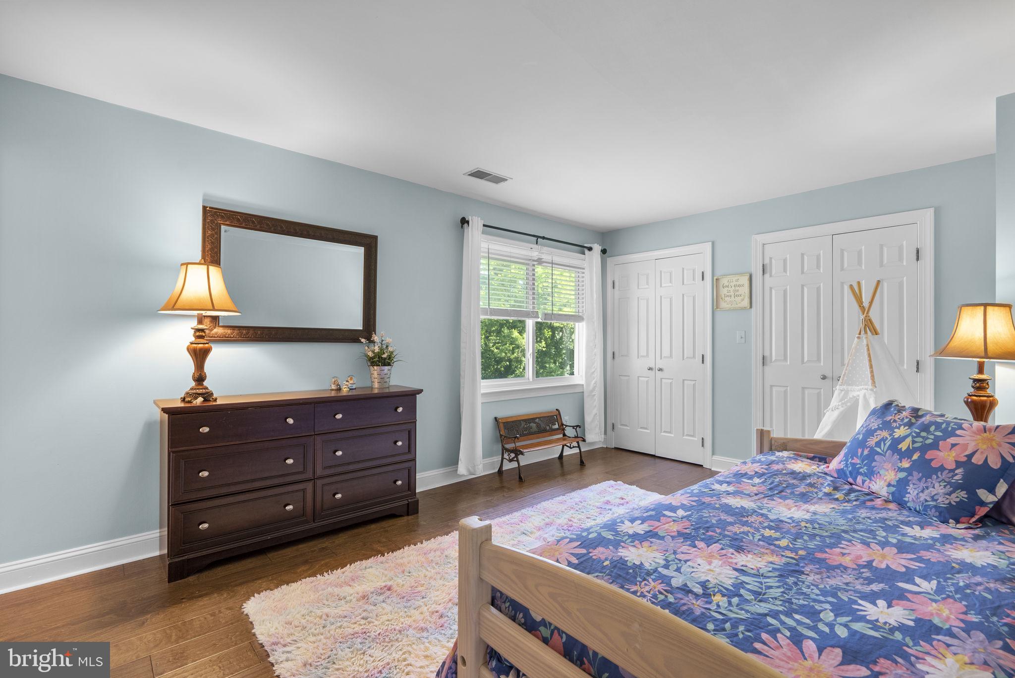 TAMERON HALL - Residential