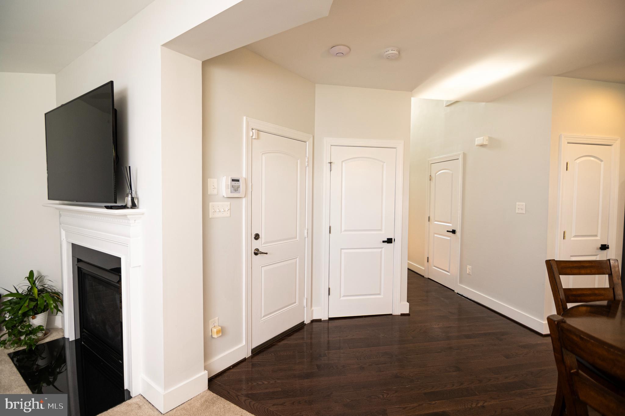 BALMORAL-PLAT 10> - Residential