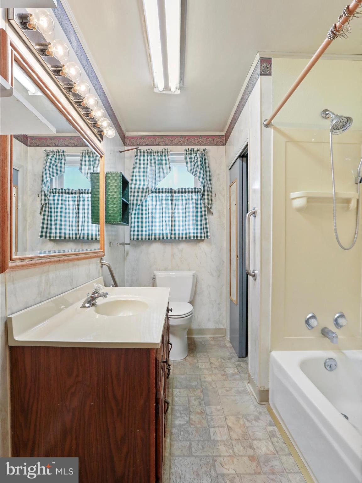 BUNKER HILL - Residential