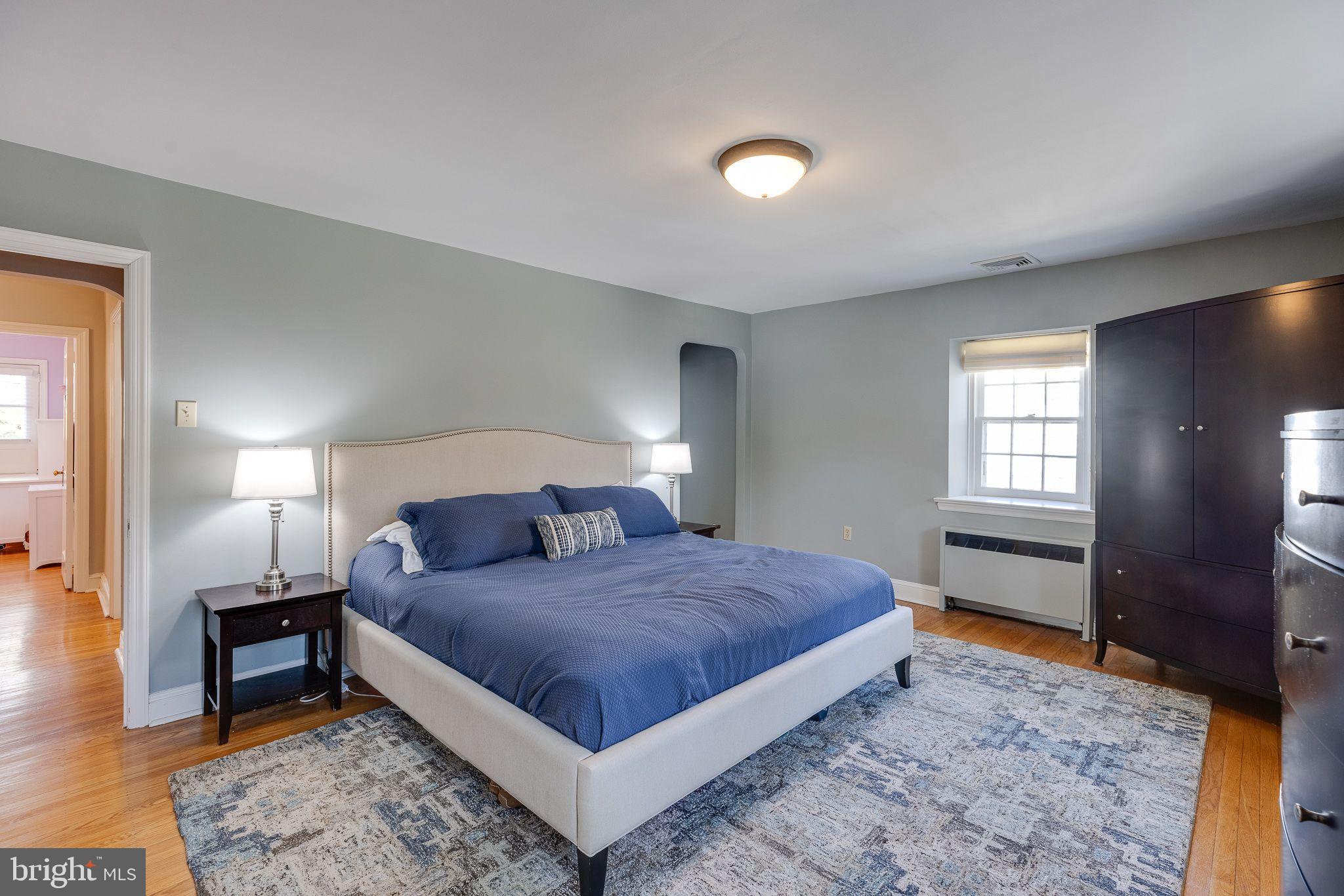 COLLEGE PARK - Residential