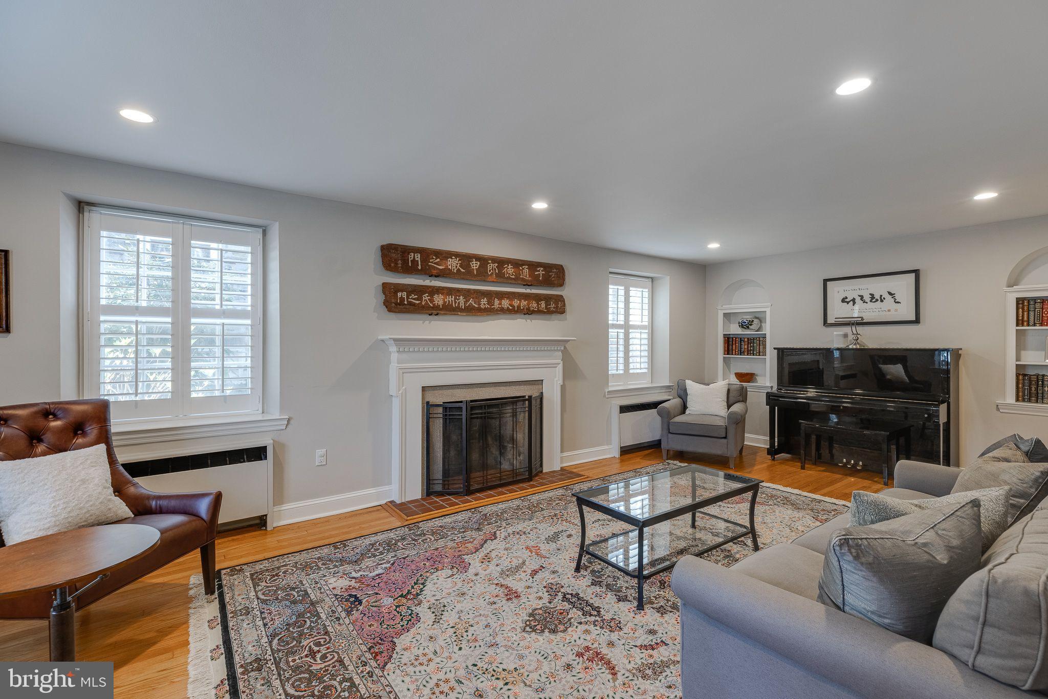 COLLEGE PARK - Residential