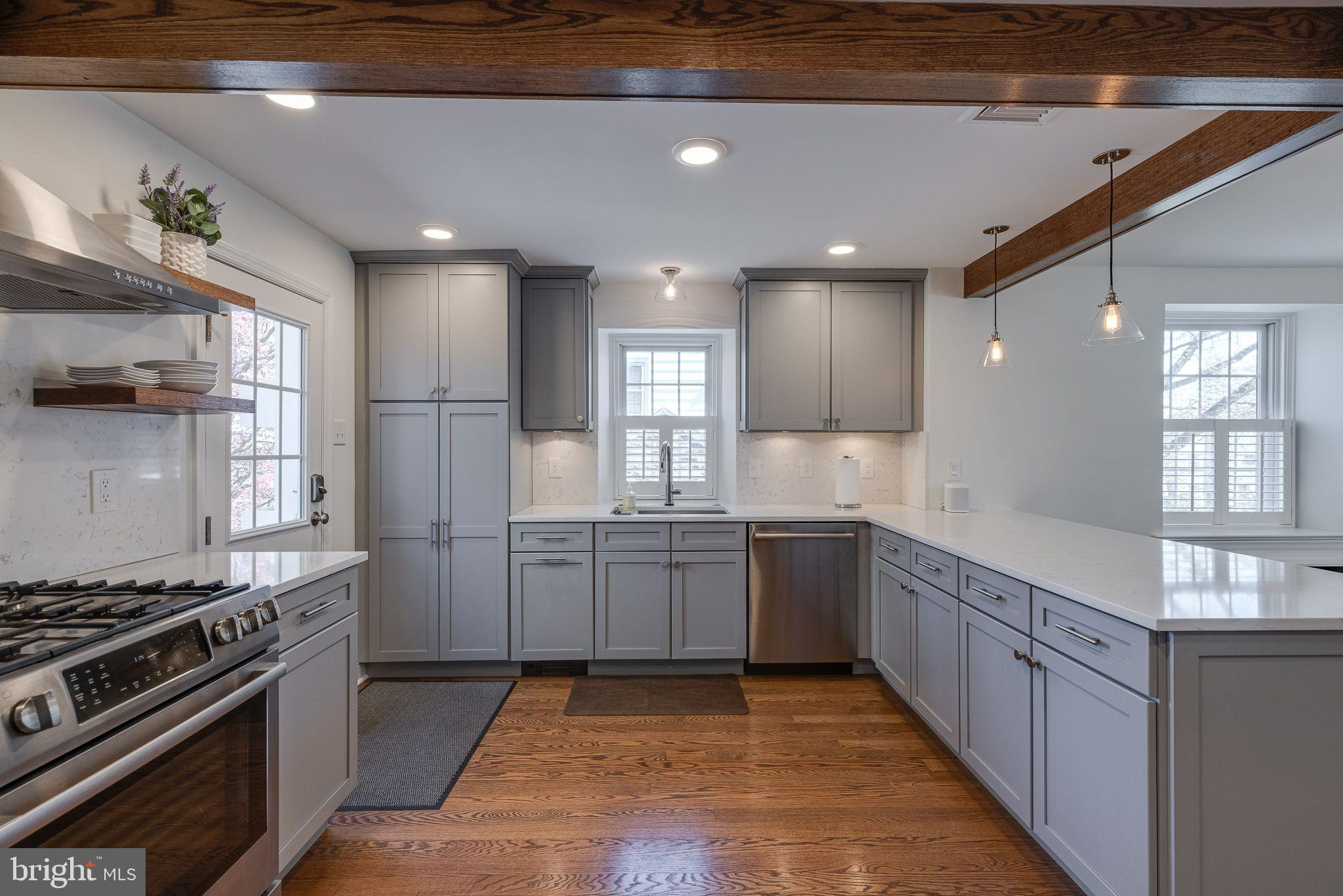 COLLEGE PARK - Residential