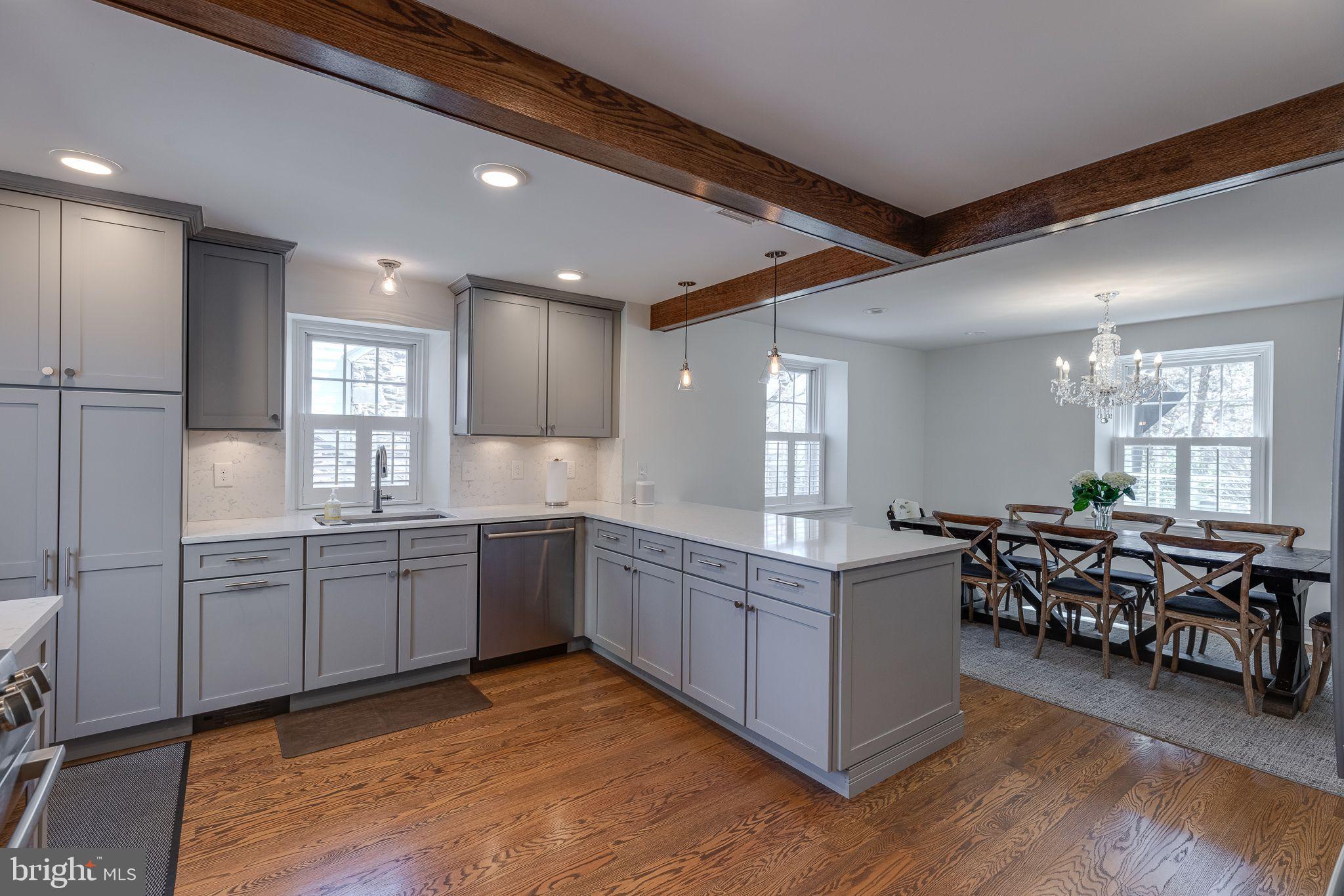 COLLEGE PARK - Residential