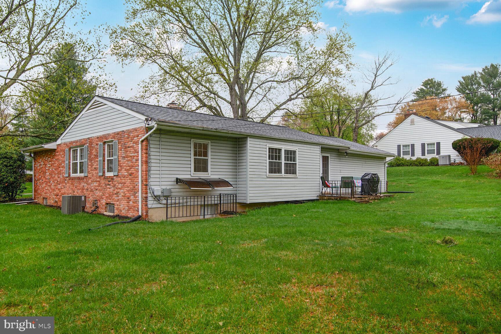 2813 DEERFIELD DRIVE