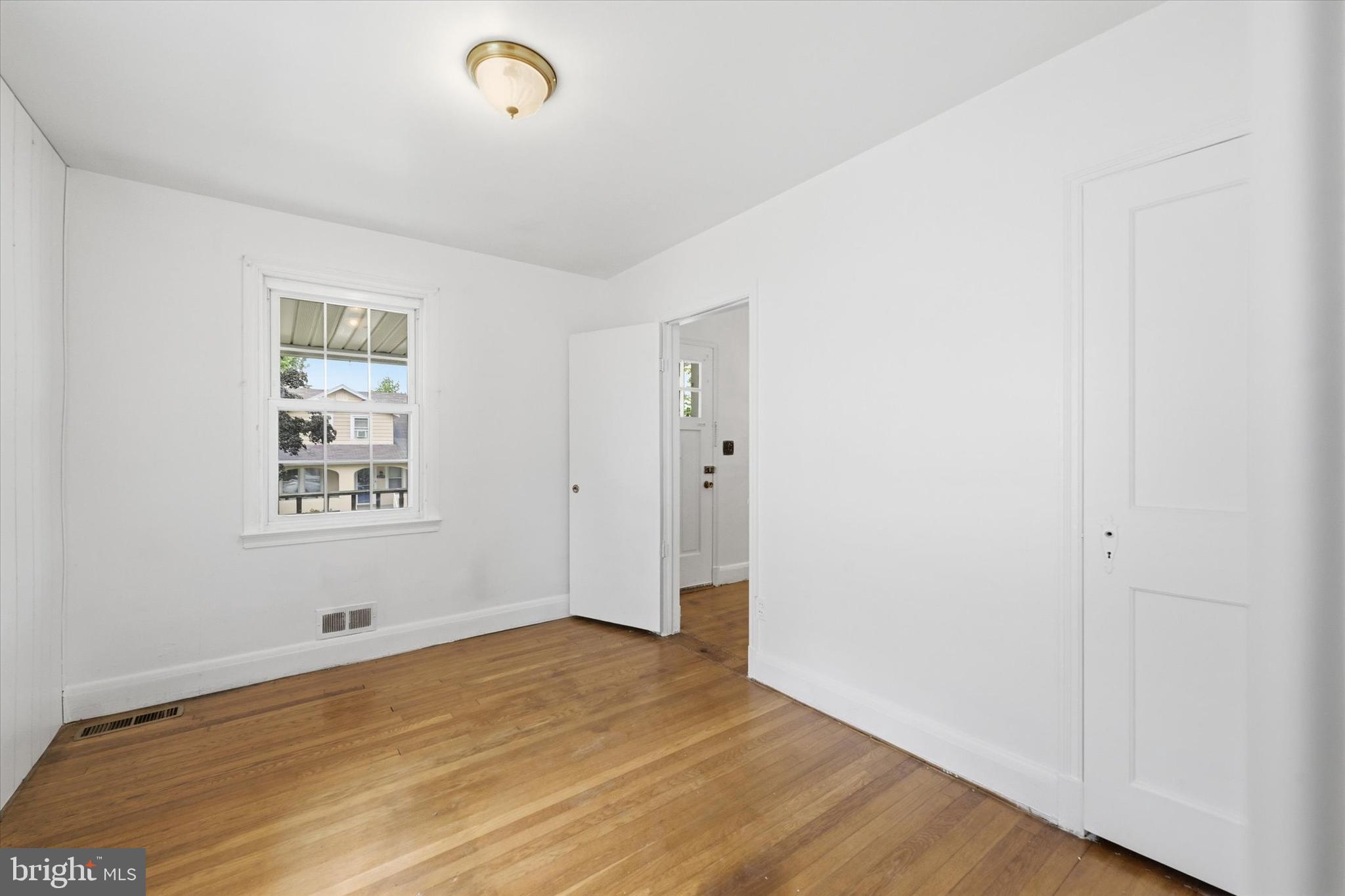 HAMILTON - Residential