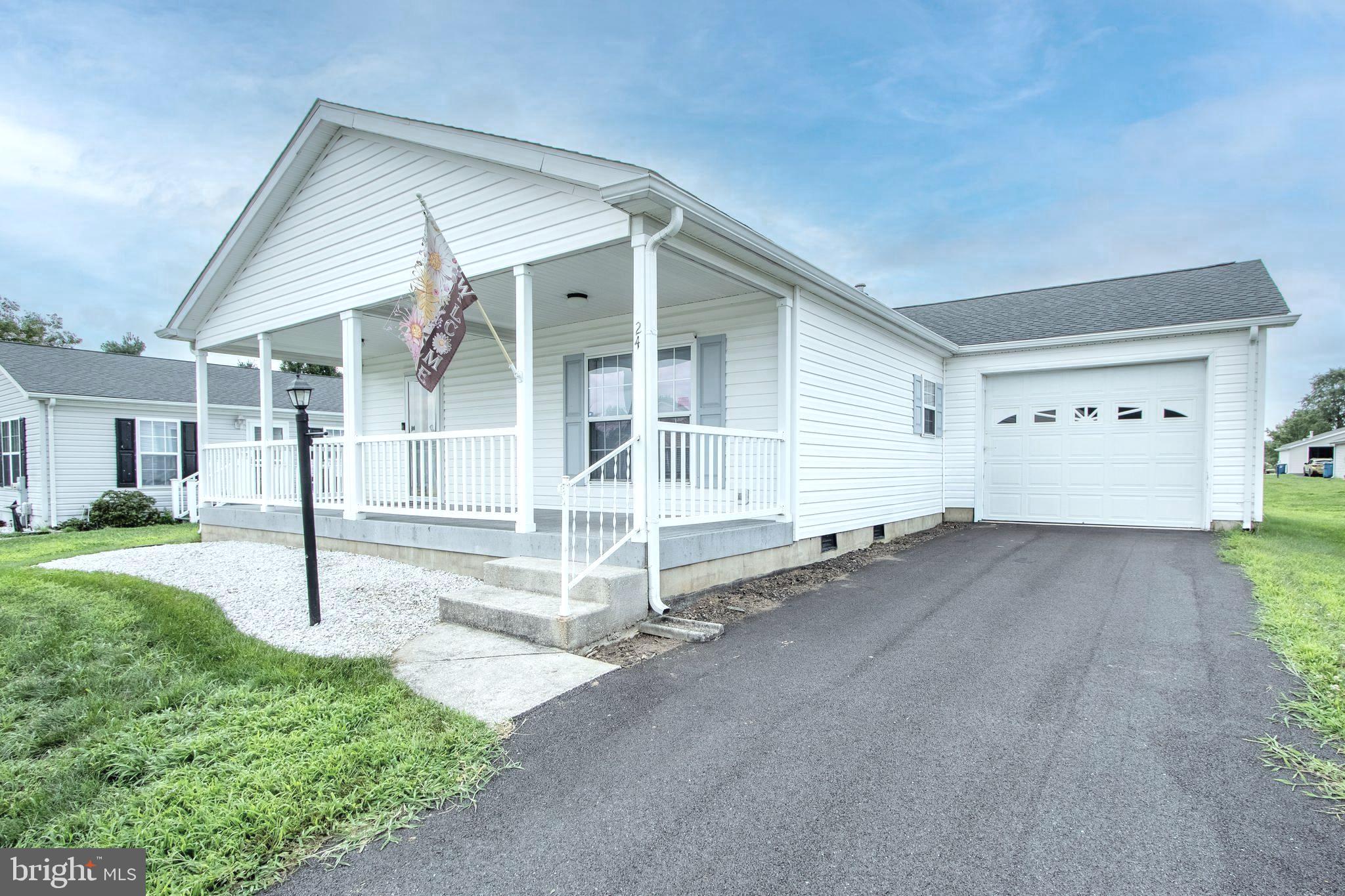 24 S STETSON LANE 210