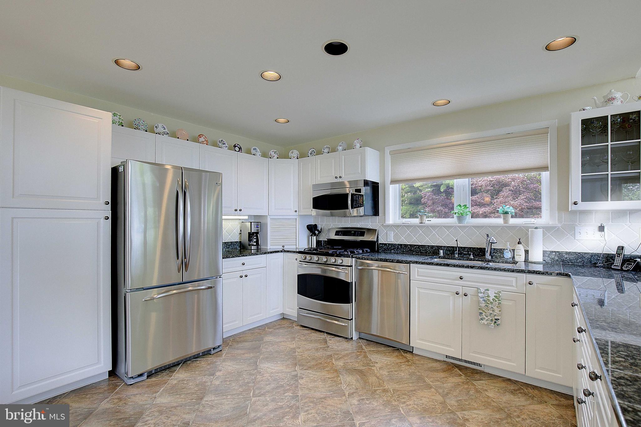 CAPE ST CLAIRE - Residential