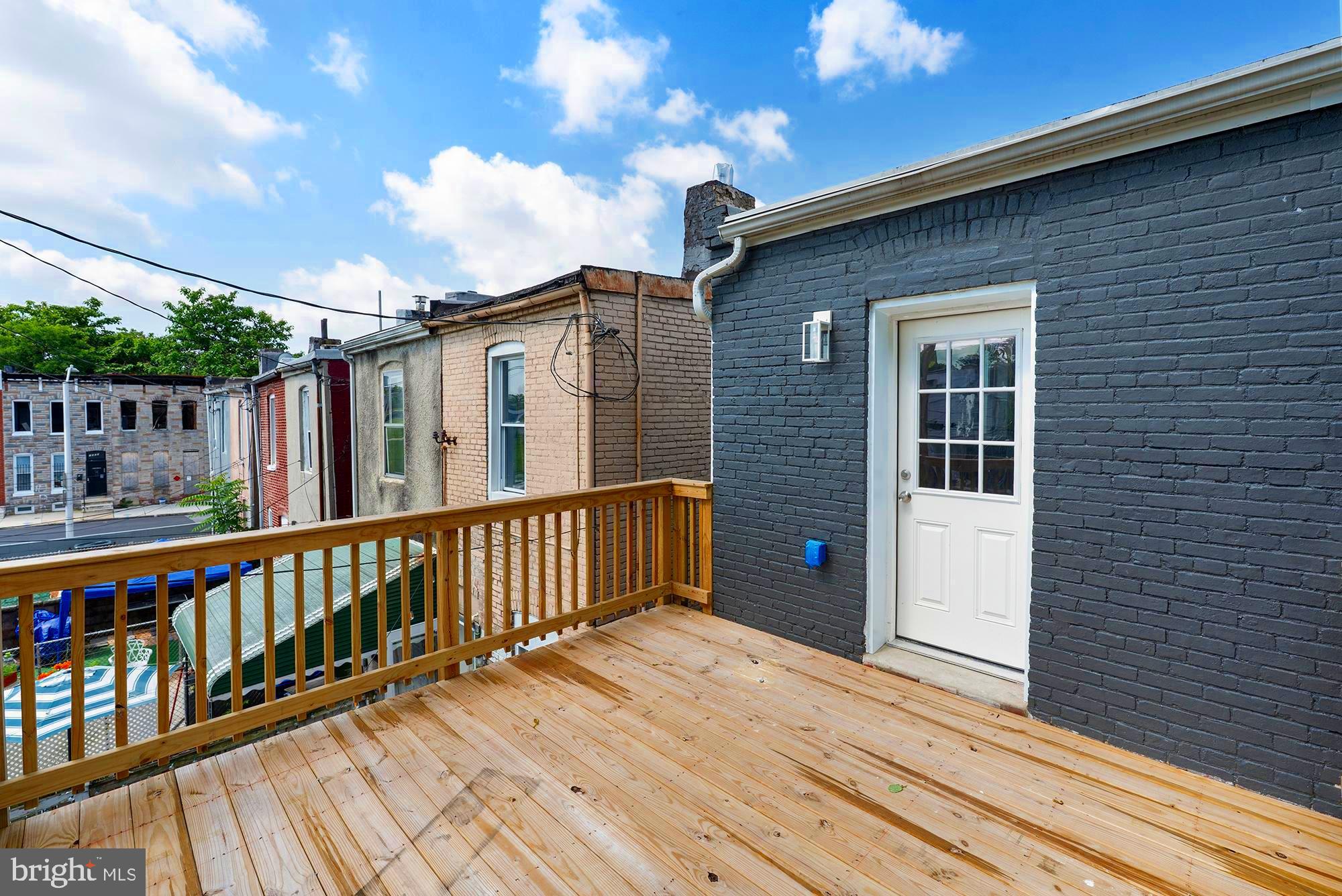 BROADWAY EAST - Residential