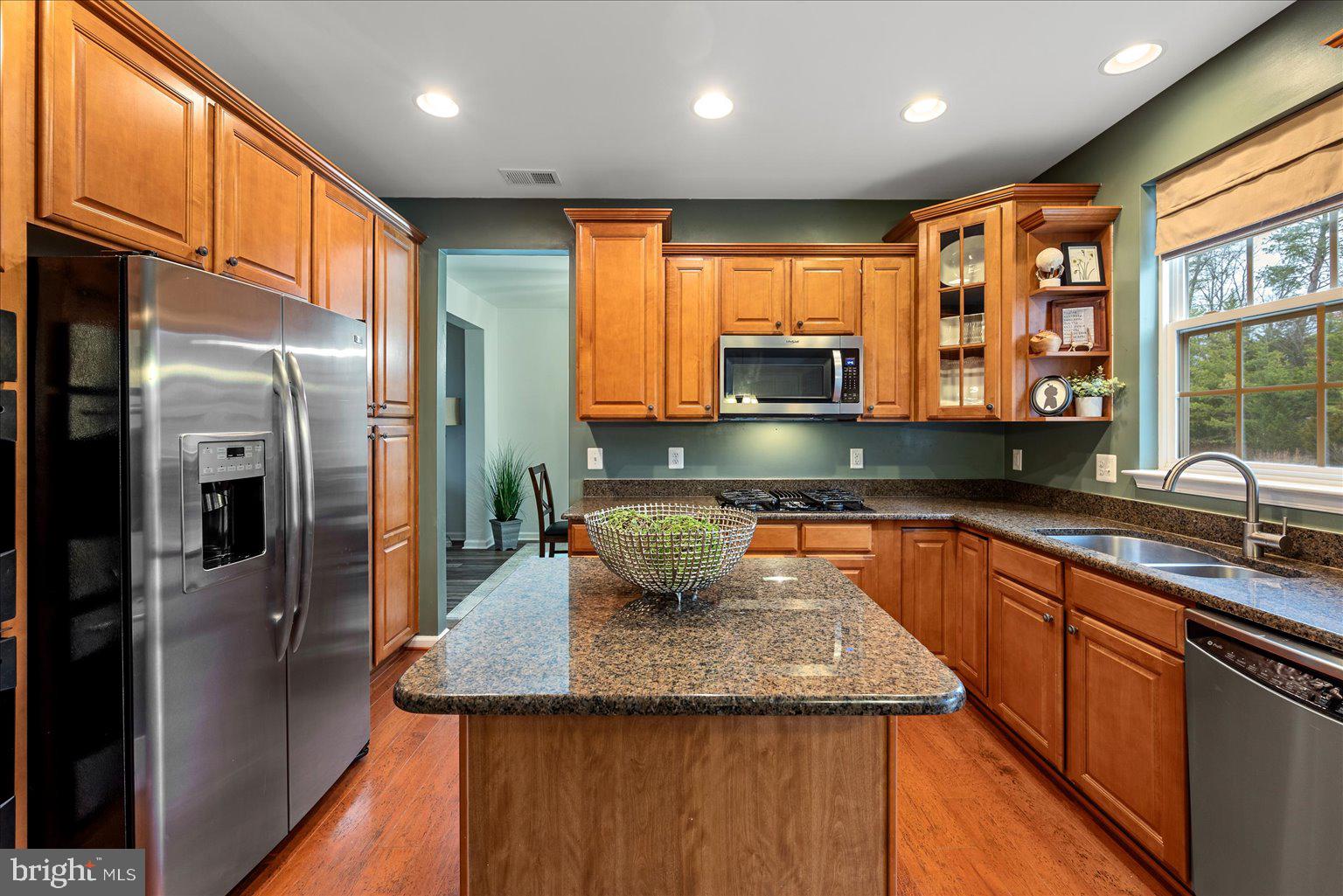 225 FARMINGTON BOULEVARD