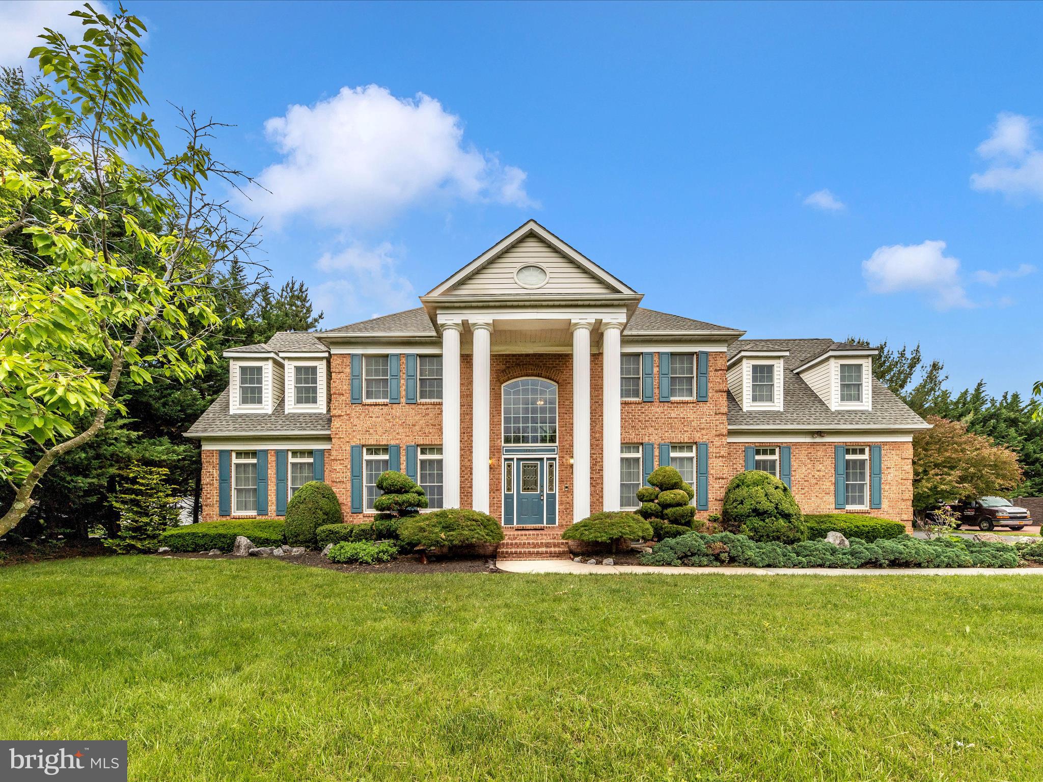 FOUNTAIN HEAD - Residential Lease