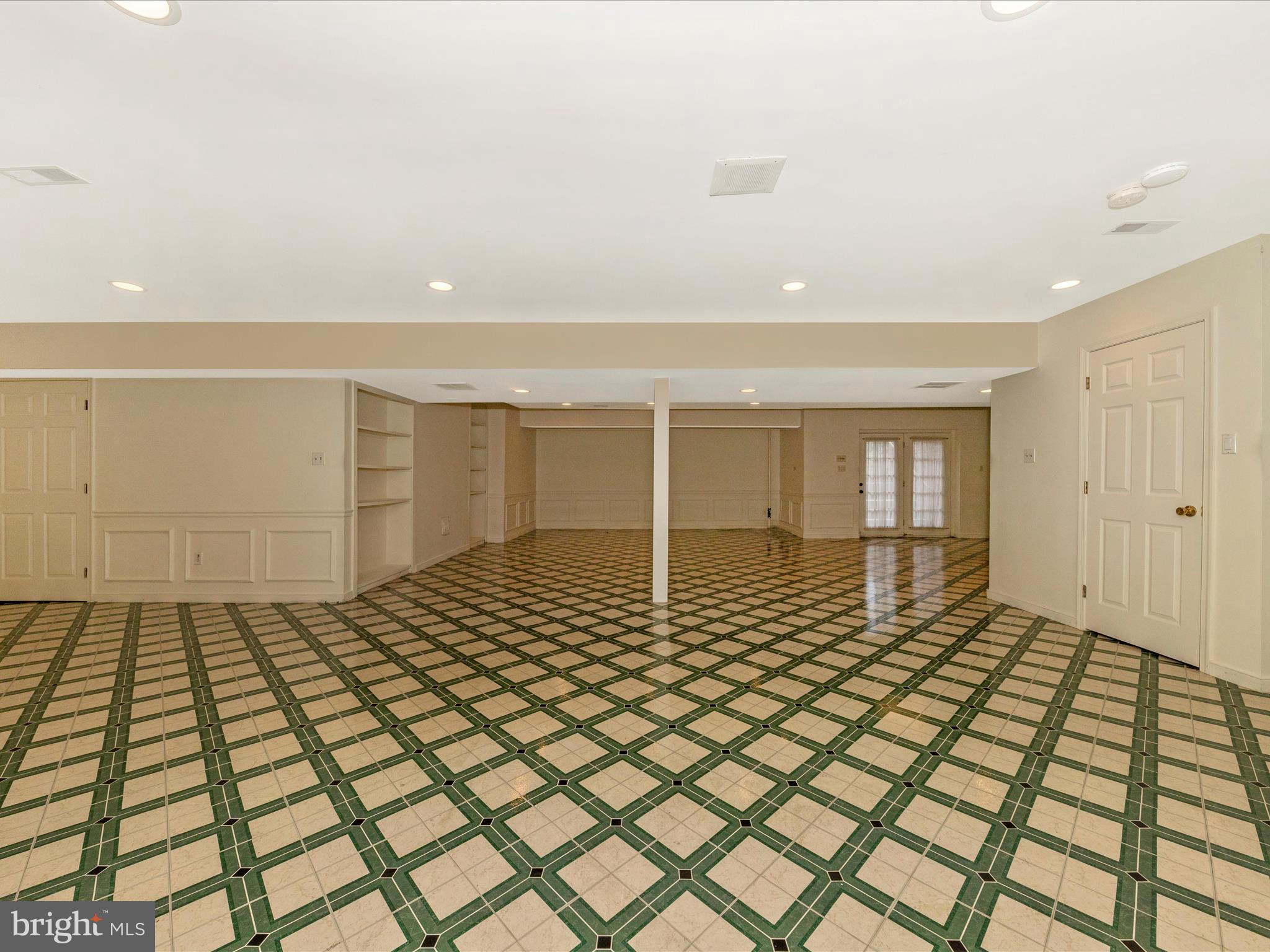 FOUNTAIN HEAD - Residential Lease