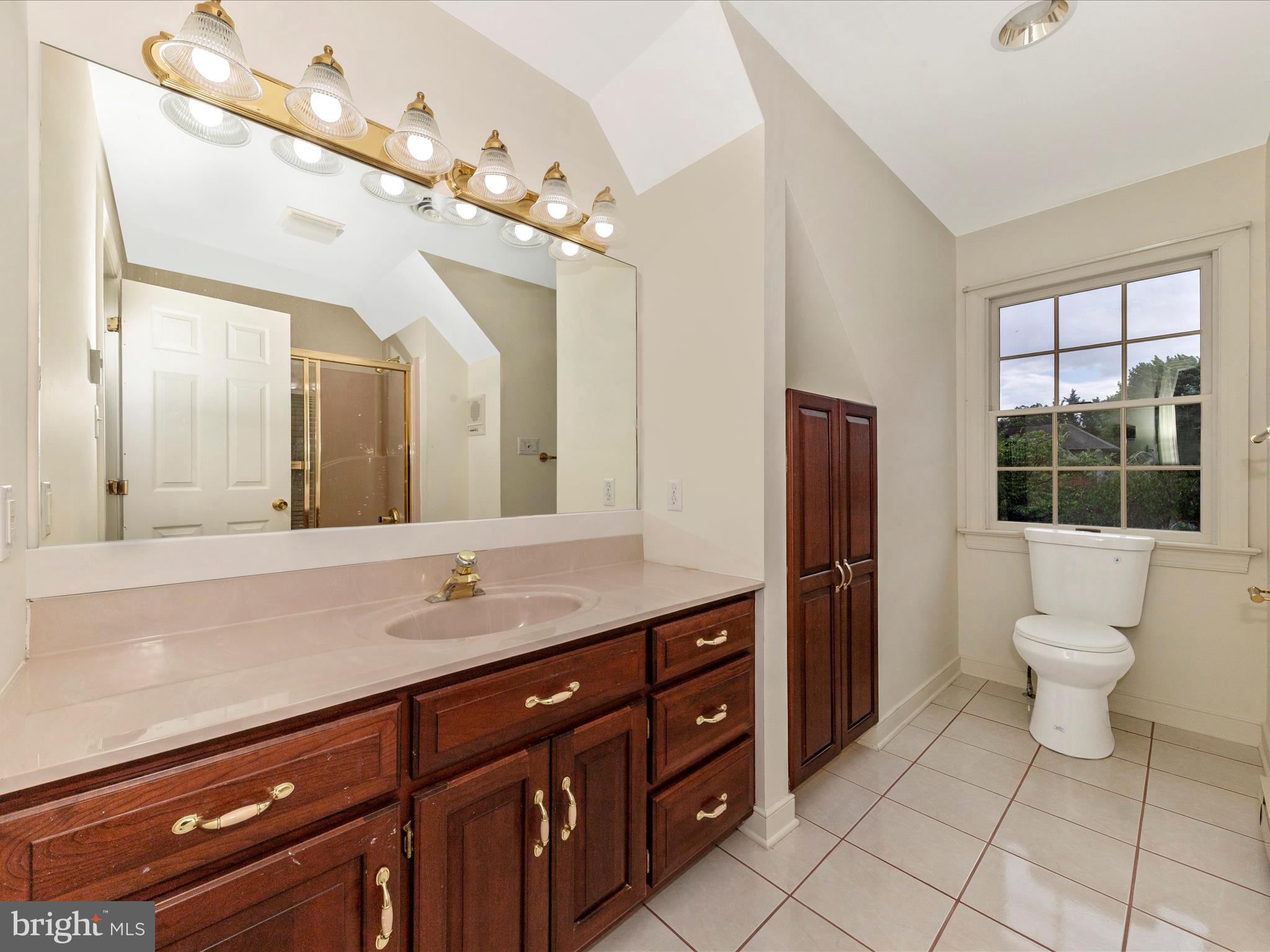 FOUNTAIN HEAD - Residential Lease