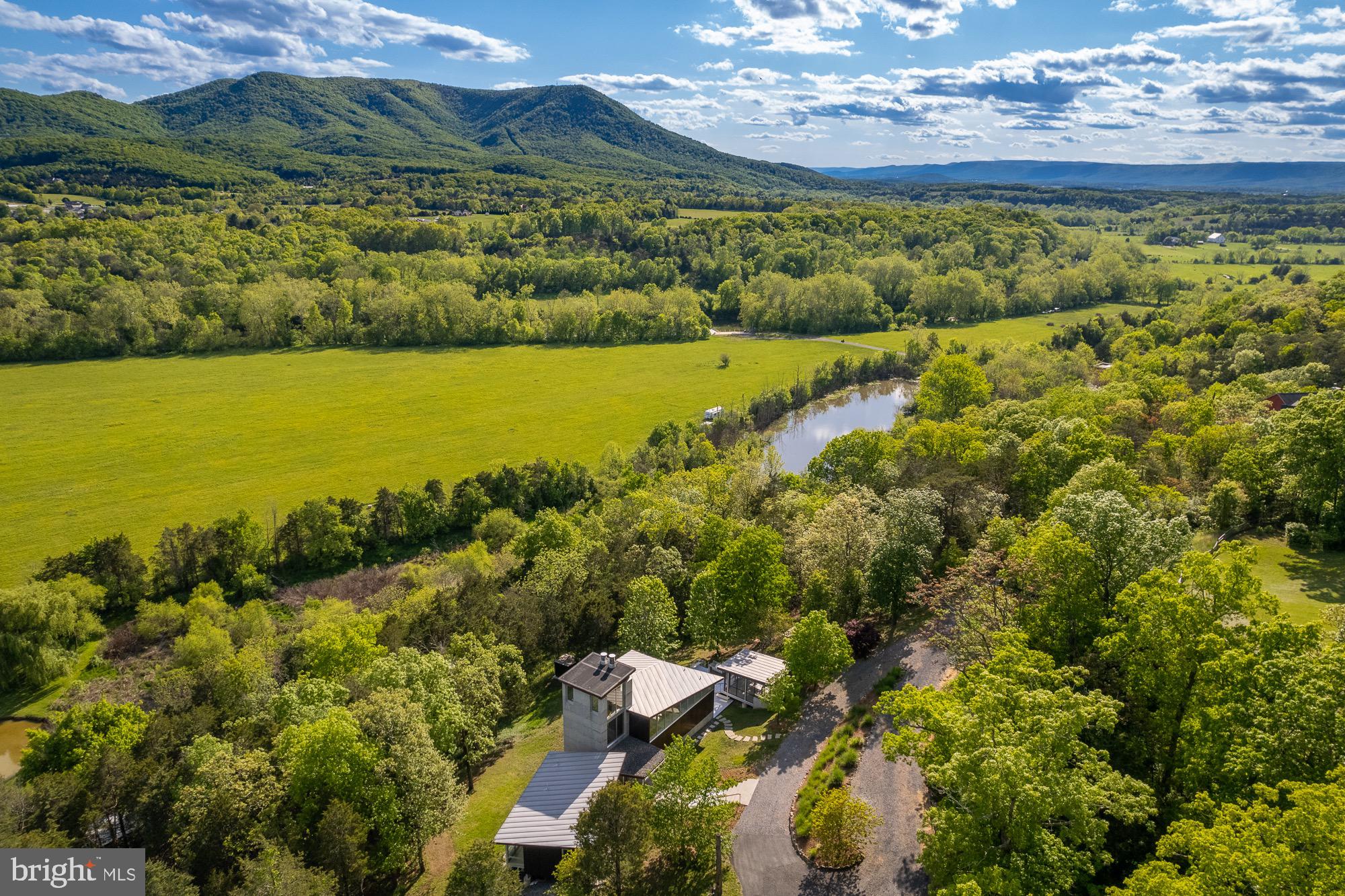 CREST RIVER FARMS - Residential