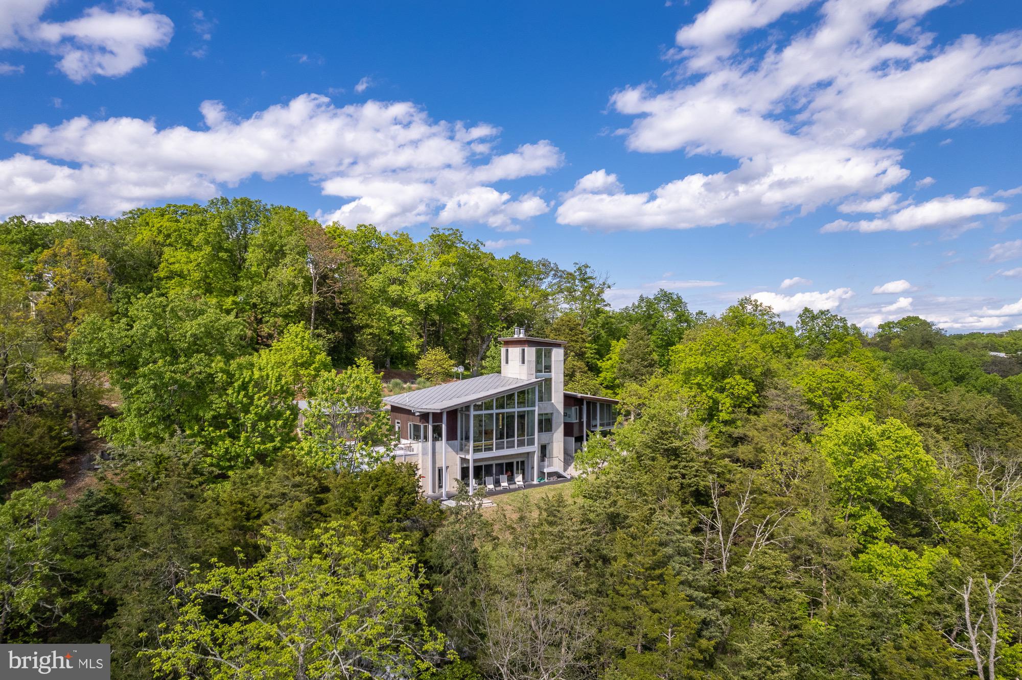 CREST RIVER FARMS - Residential