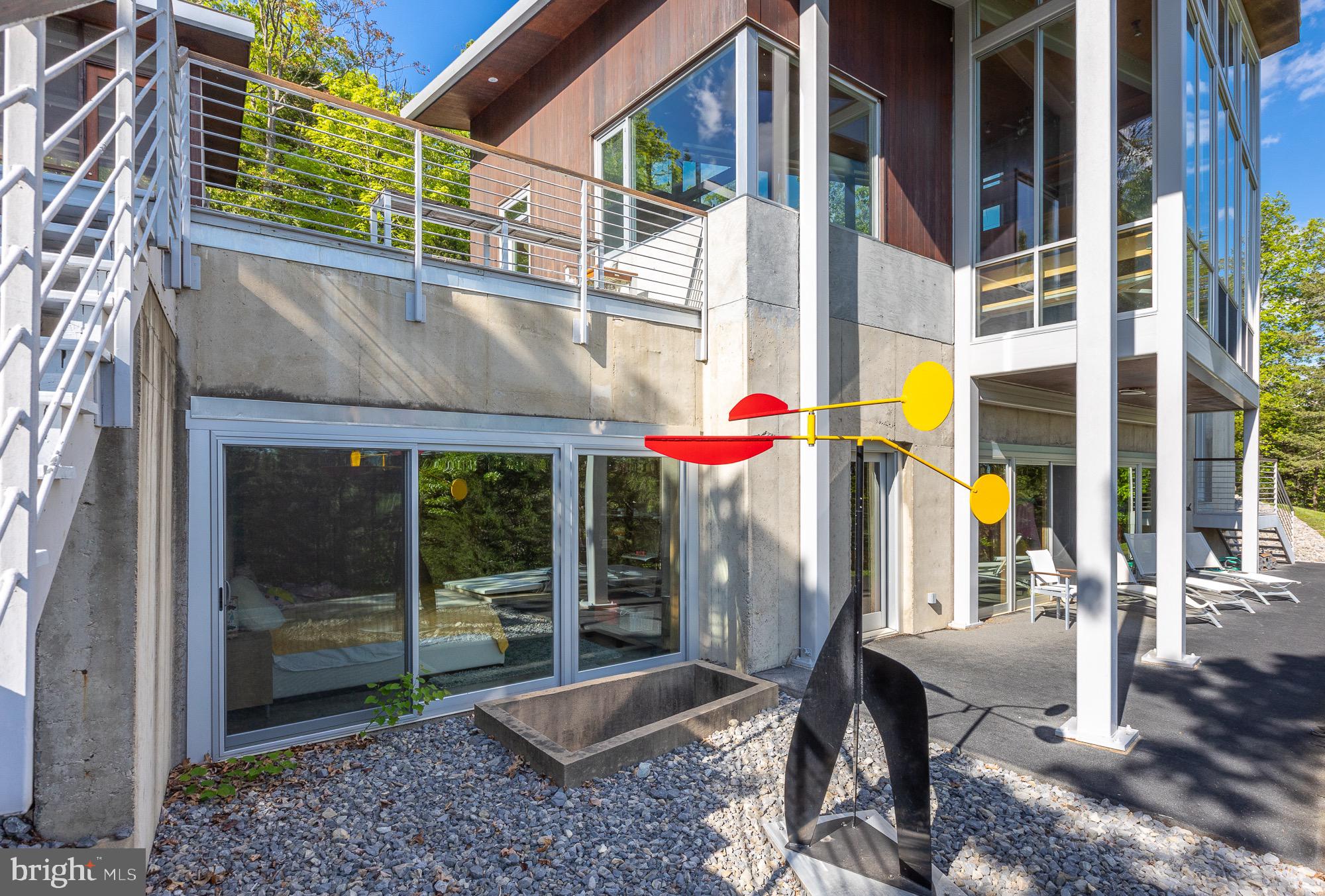 CREST RIVER FARMS - Residential