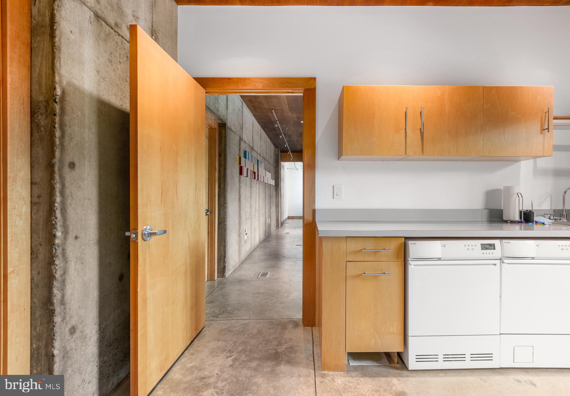 CREST RIVER FARMS - Residential