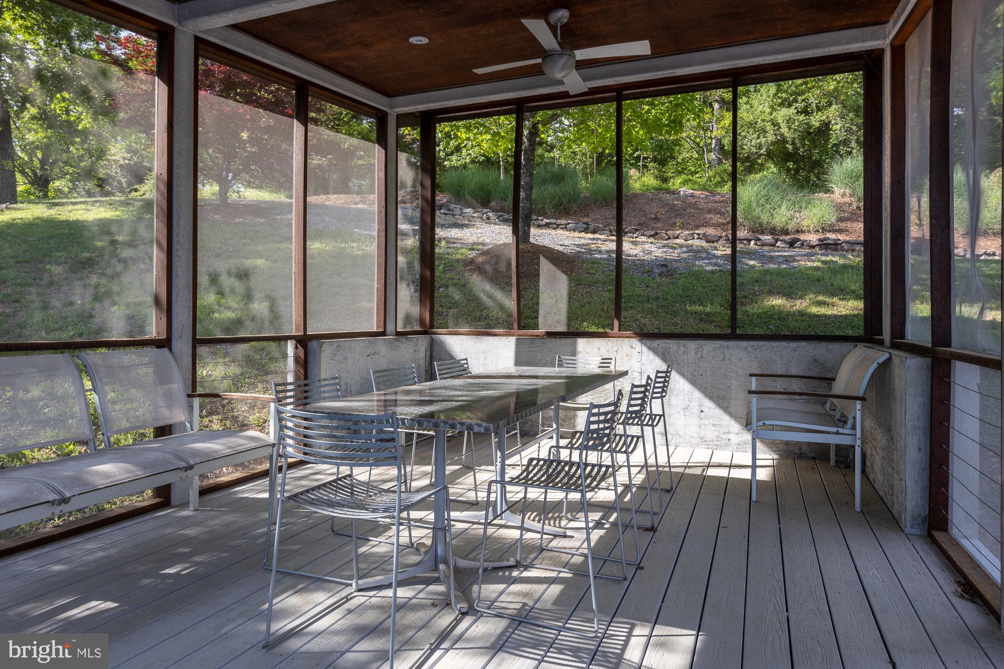 CREST RIVER FARMS - Residential