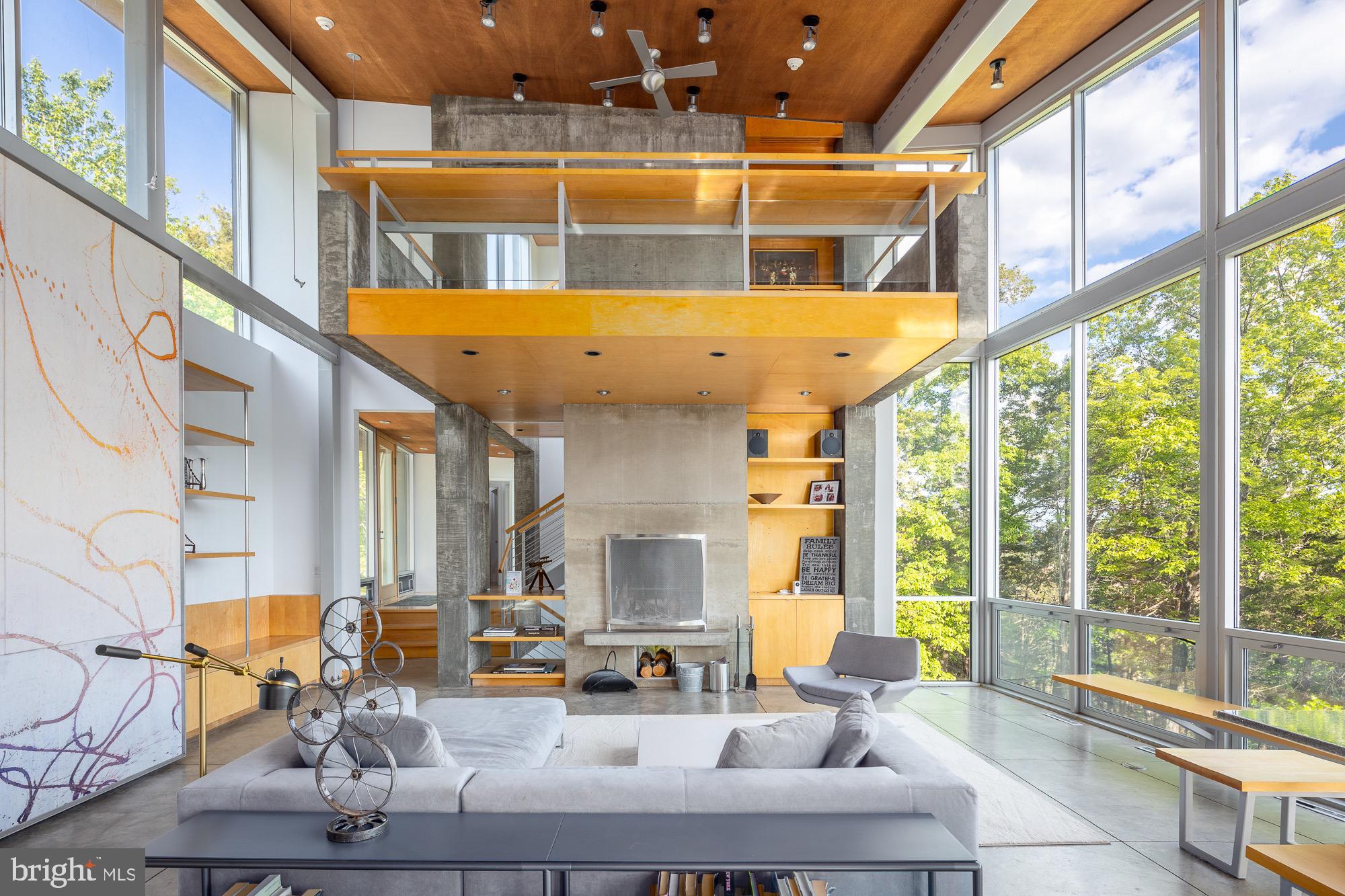 CREST RIVER FARMS - Residential