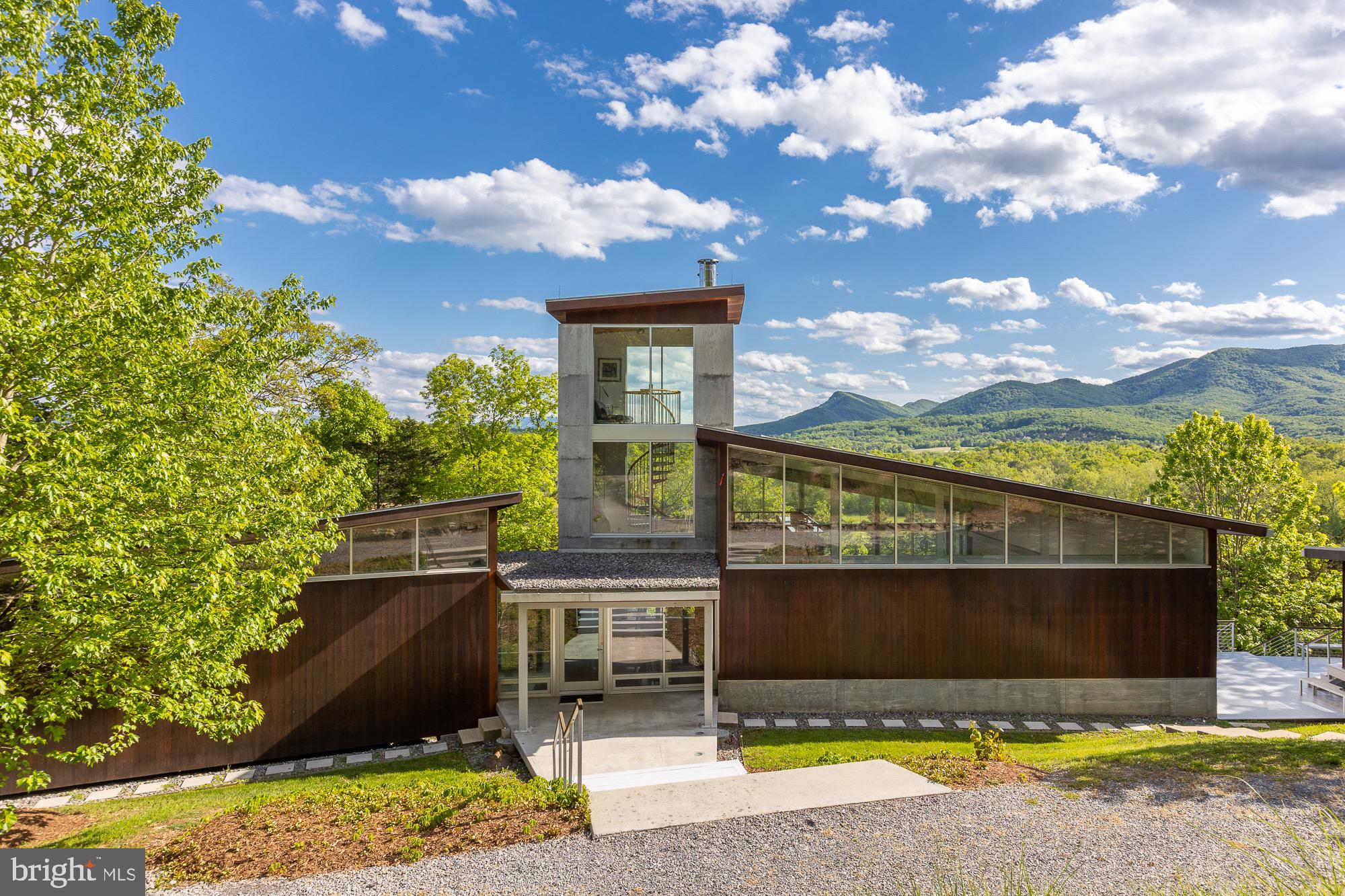 CREST RIVER FARMS - Residential