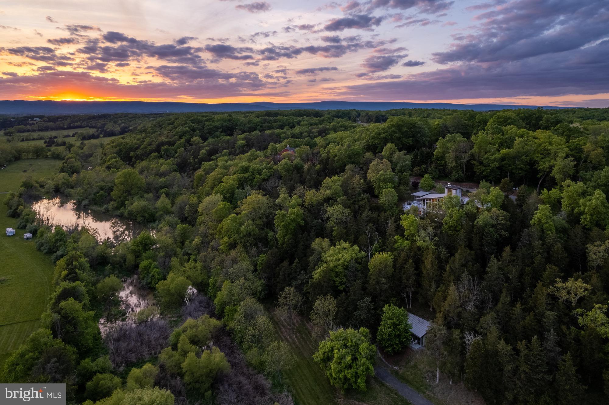 CREST RIVER FARMS - Residential