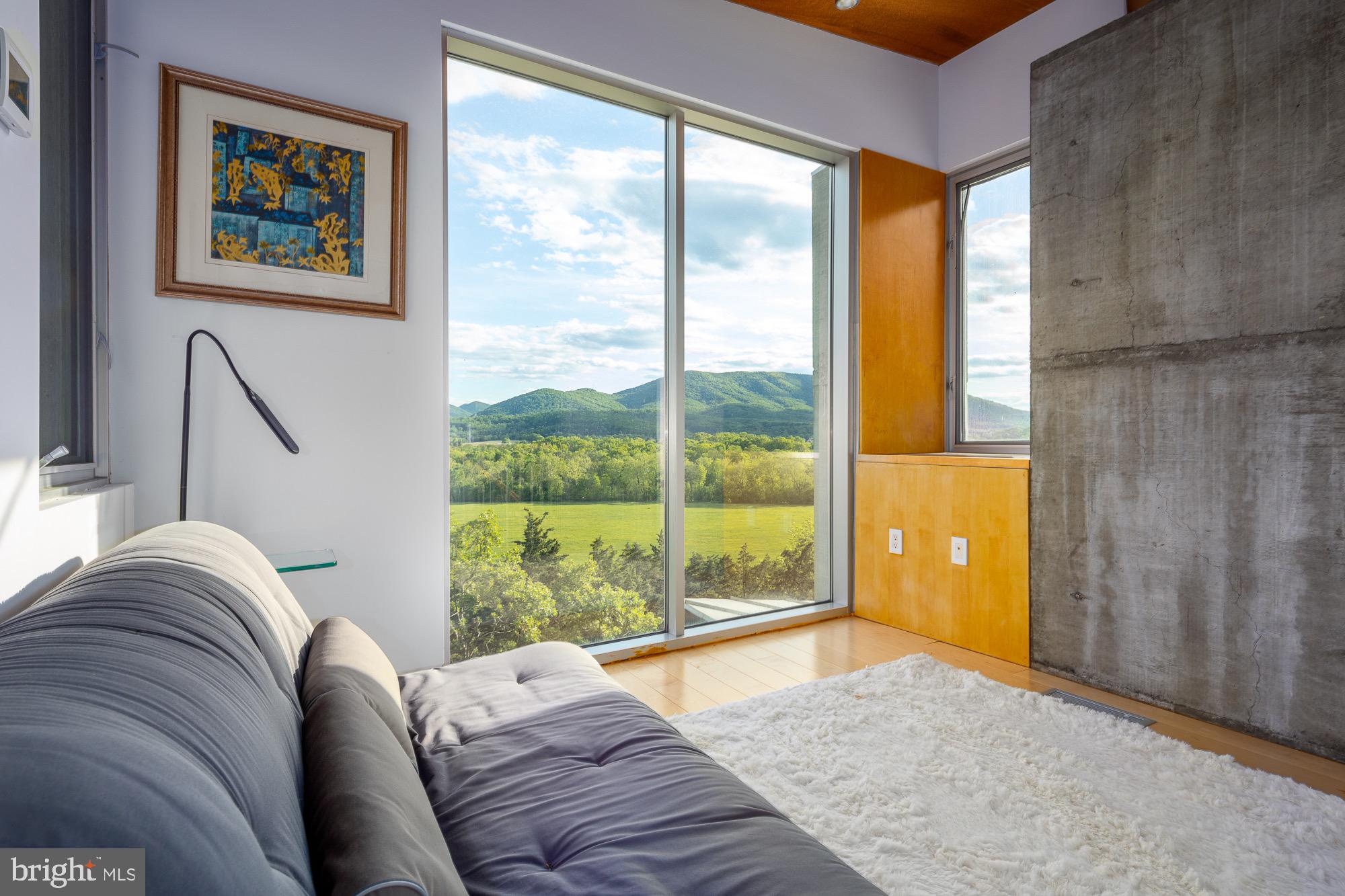 CREST RIVER FARMS - Residential