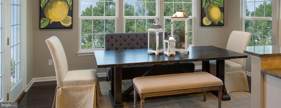 CREEKSIDE VILLAGE - Residential