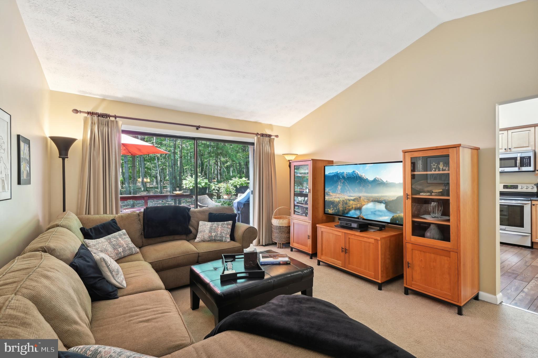 BRETTON WOODS - Residential