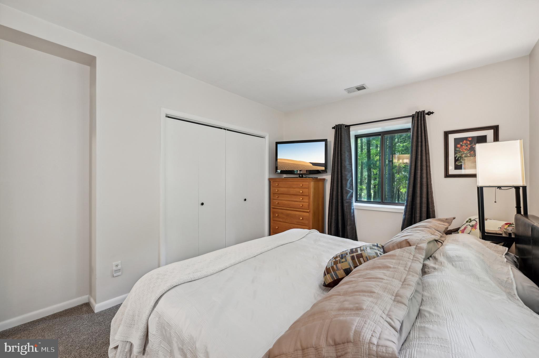 BRETTON WOODS - Residential