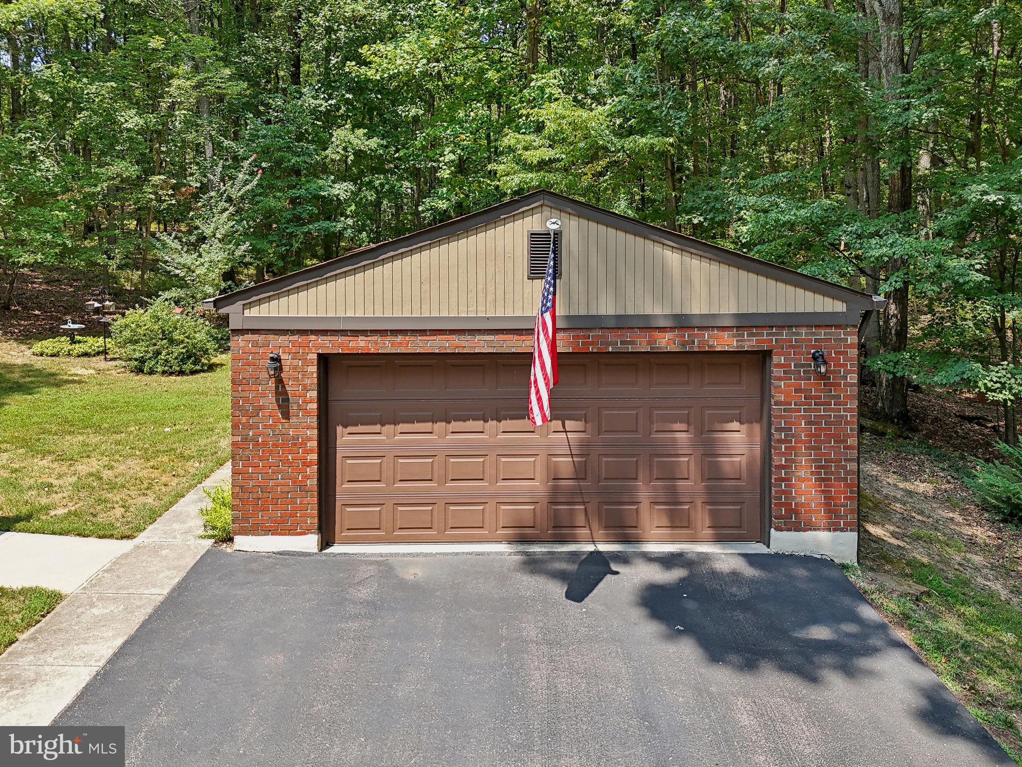 BRETTON WOODS - Residential