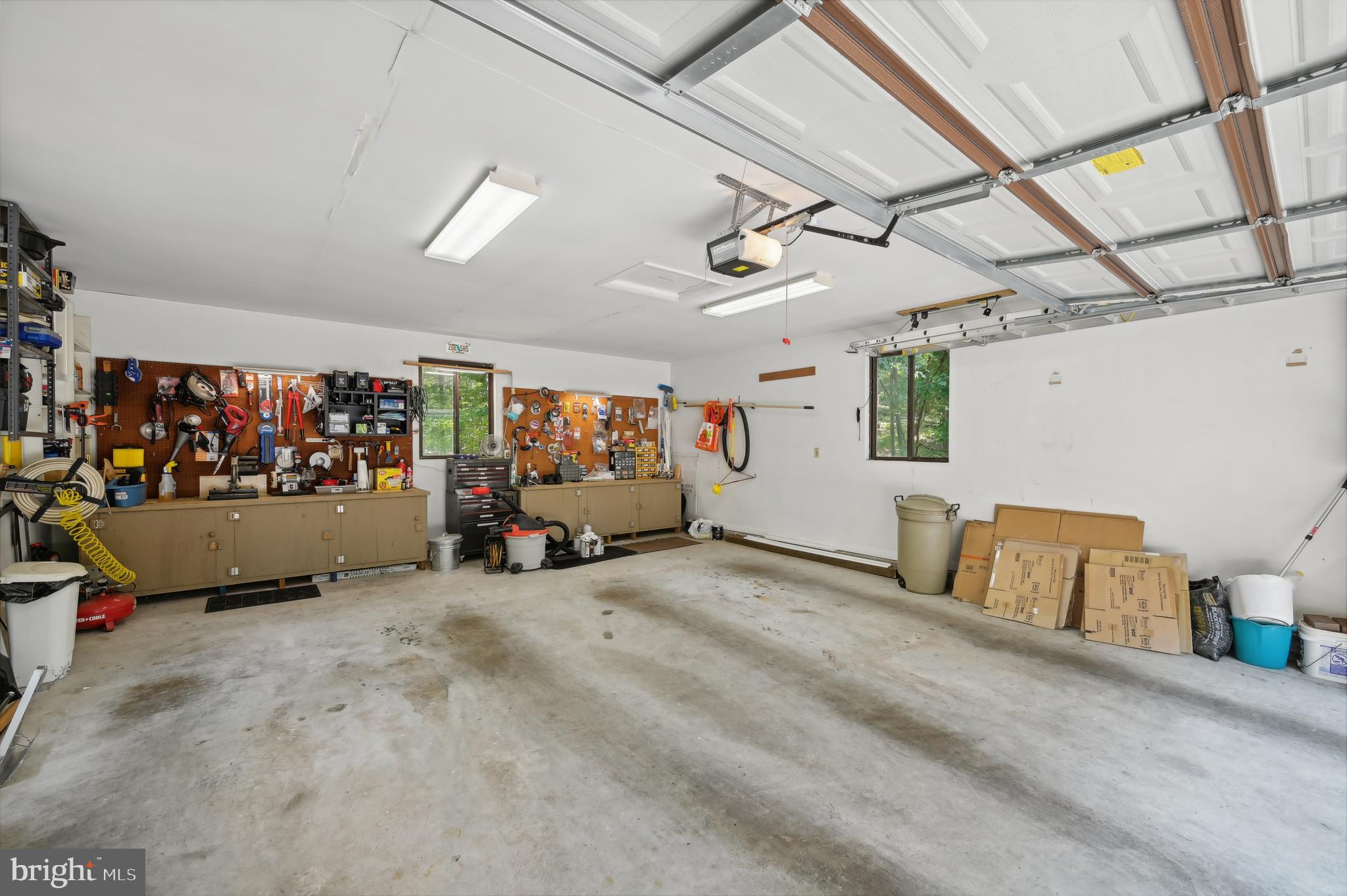 BRETTON WOODS - Residential