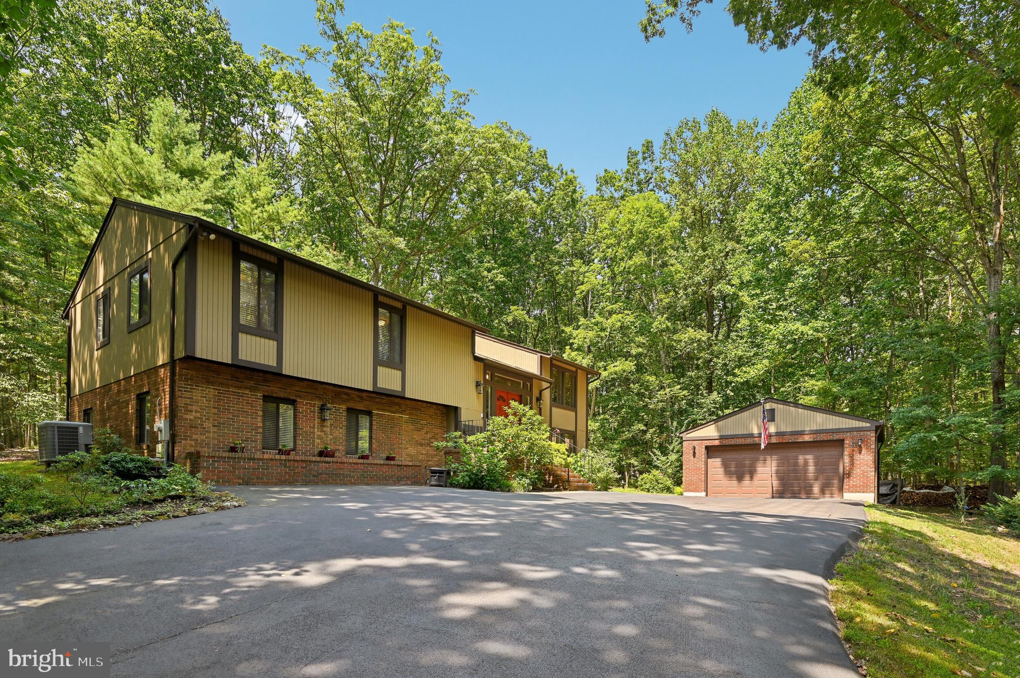 BRETTON WOODS - Residential