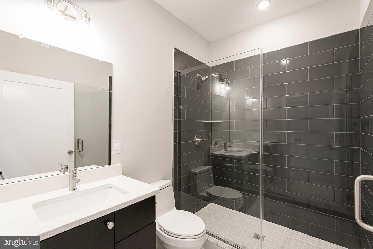 TEMPLE UNIVERSITY - Residential Lease