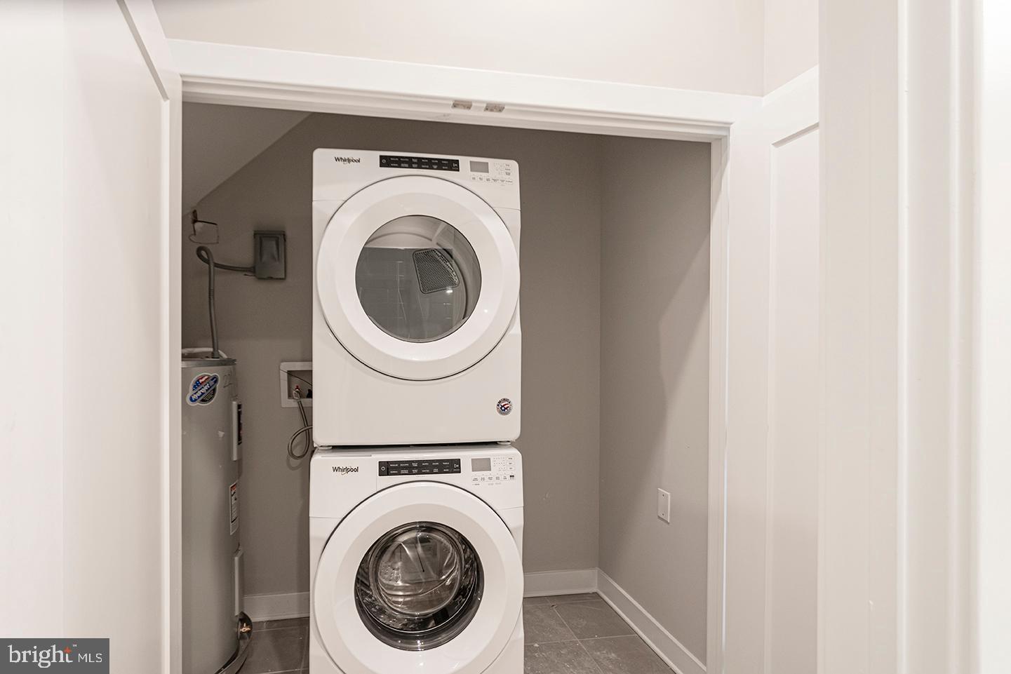 TEMPLE UNIVERSITY - Residential Lease