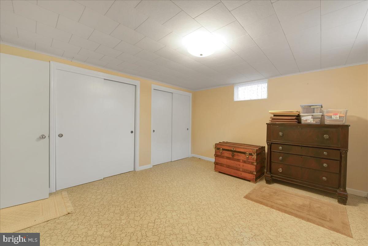 NEW HOLLAND - Residential